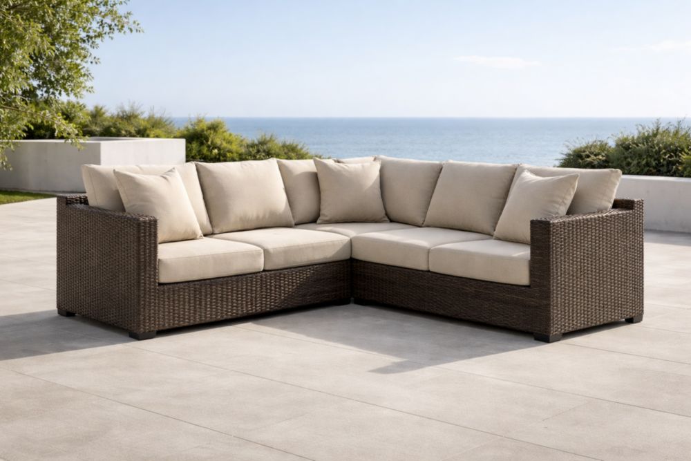 Divano Angolare in Rattan Sintetico con Cuscini Beige per Esterno