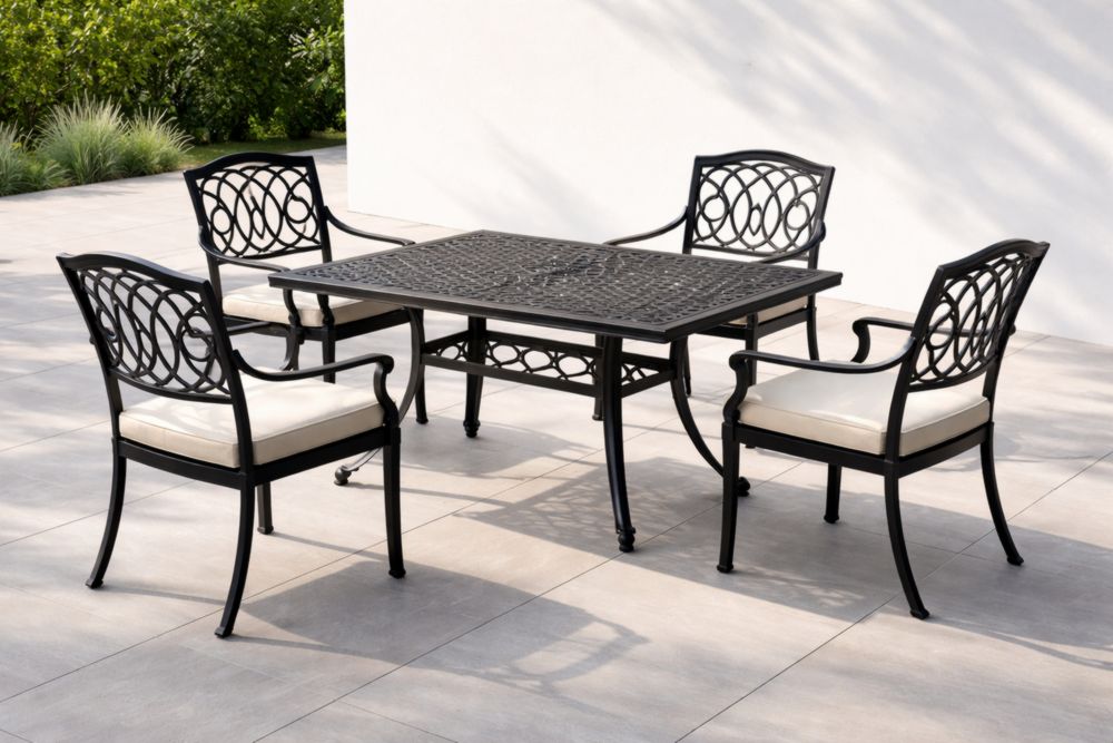Set Tavolo e Sedie da Esterno in Alluminio Nero con Cuscini in Poliestere Bianco