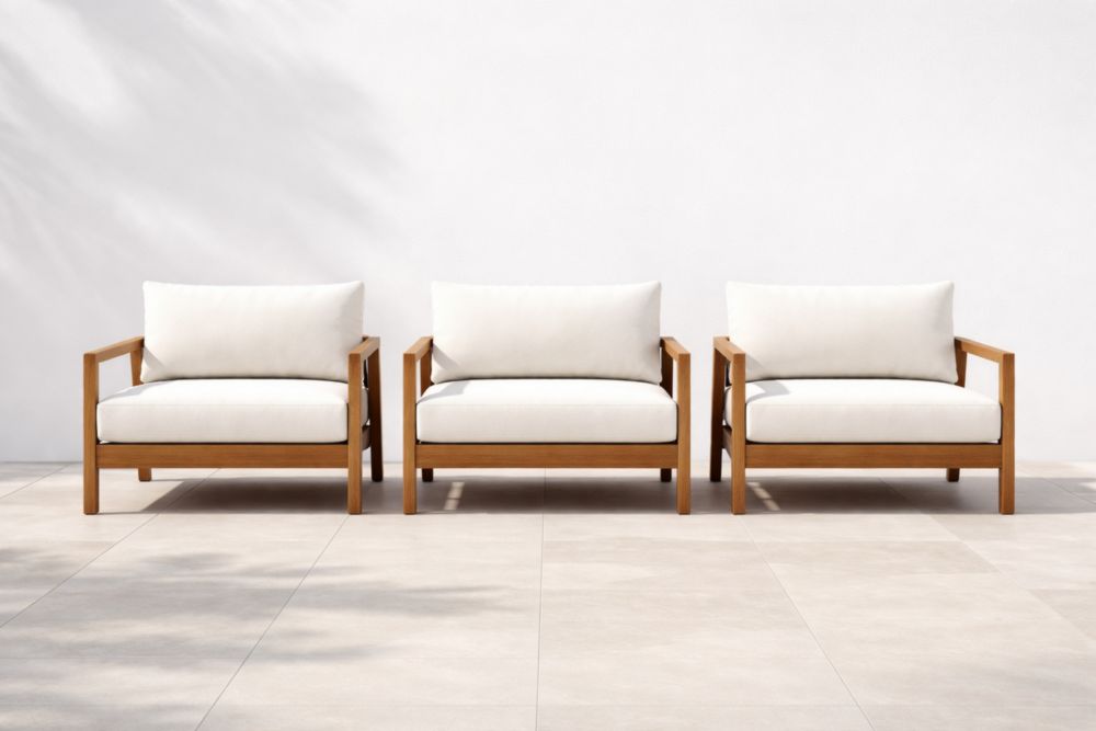 Ensemble de 3 fauteuils en bois avec coussins écrus