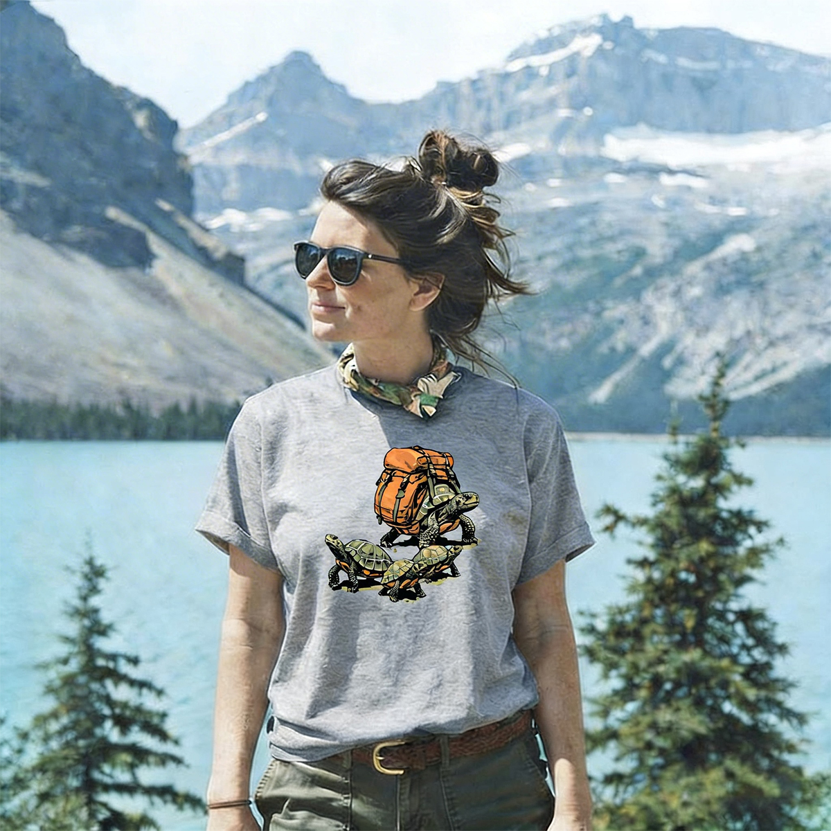 Turtle Family Backpacker -Shirt