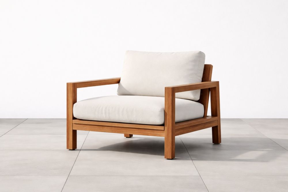 Fauteuil extérieur en bois d'acacia avec coussin en tissu beige