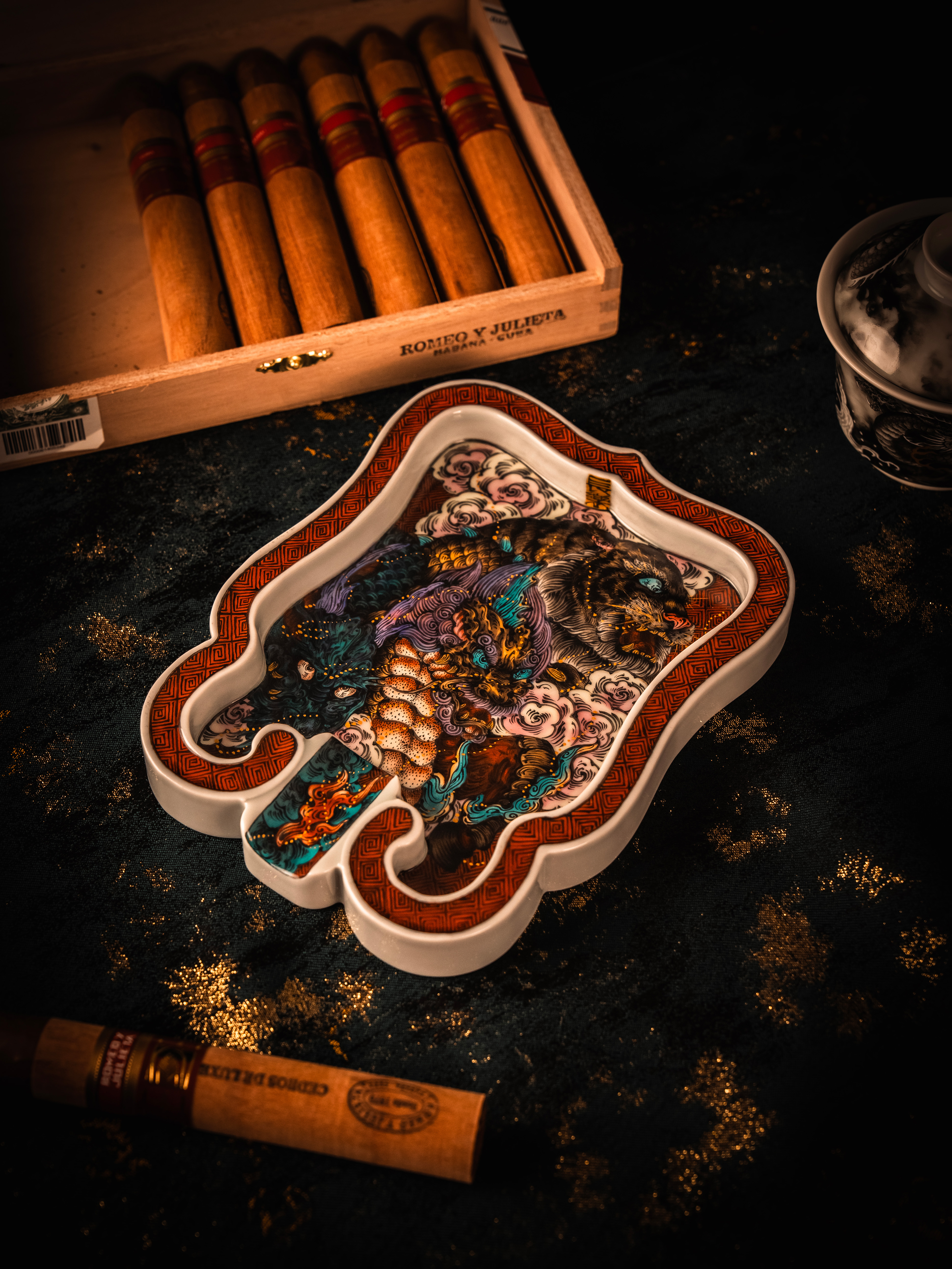 BUNCH "TRI-SPIRIT" | Artisan Heavy Color Heritage Cigar Tray