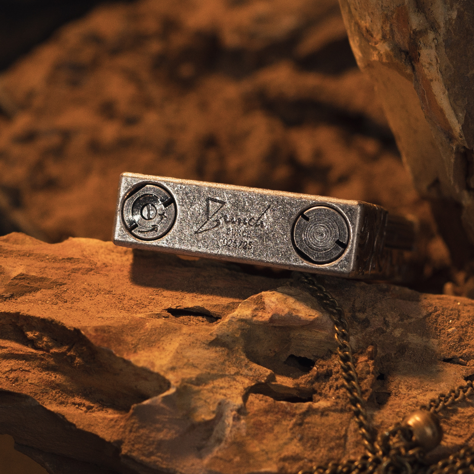 BUNCH "FLOATING CLOUDS" | Five-Side Precision Deep Engraving | 360° Seamless Design | Solid Integrated Brass Core