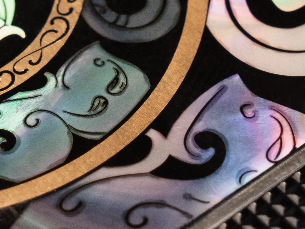 BUNCH "NOCTURNAL DRAGON" | Imperial Urushi Lacquer | Hand-Inlaid Mother-of-Pearl Masterpiece