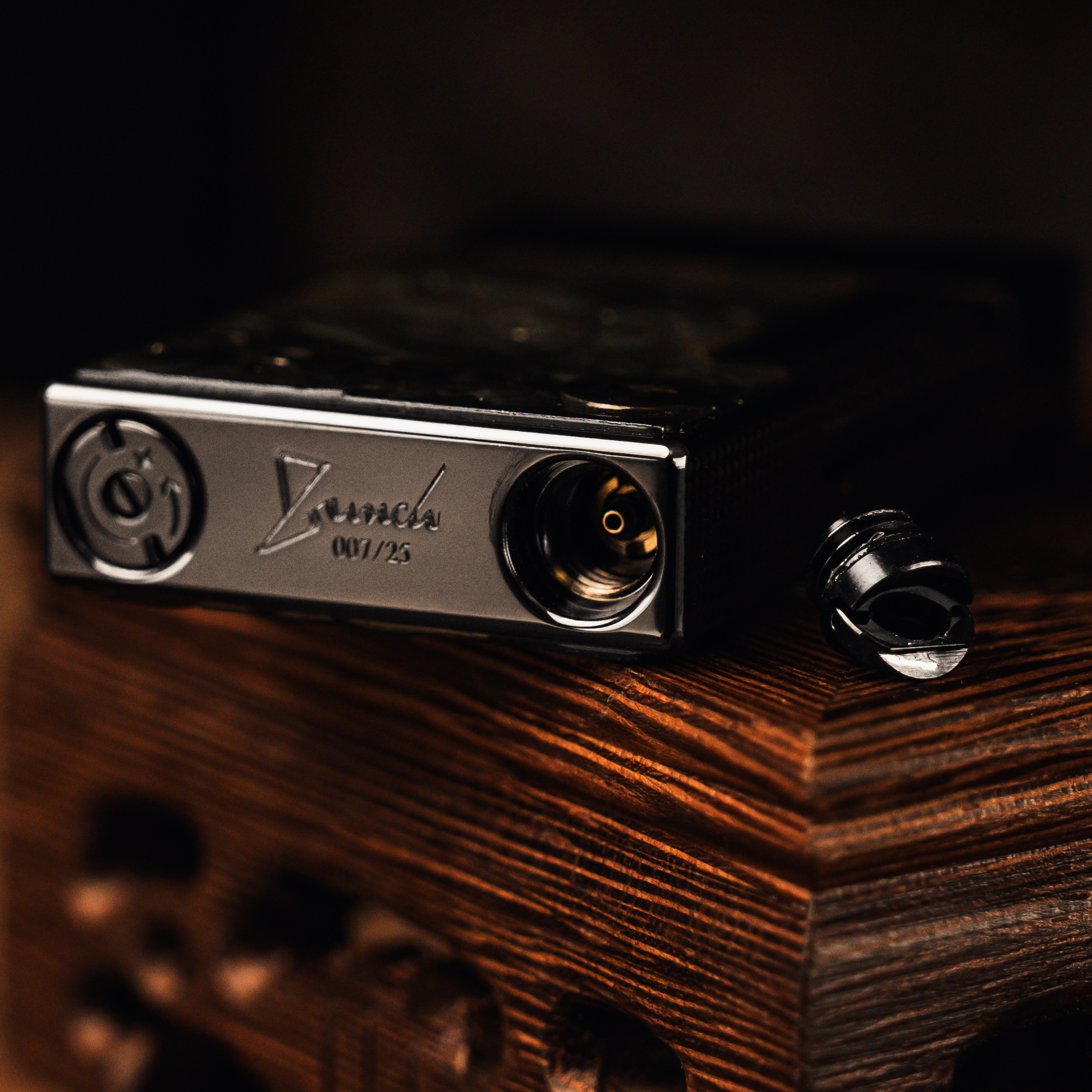 BUNCH "BLACK ZAMBHALA" | Genuine Mother of Pearl Relief | Iconic Resonant "Ping" | Integrated Brass Deity Edition