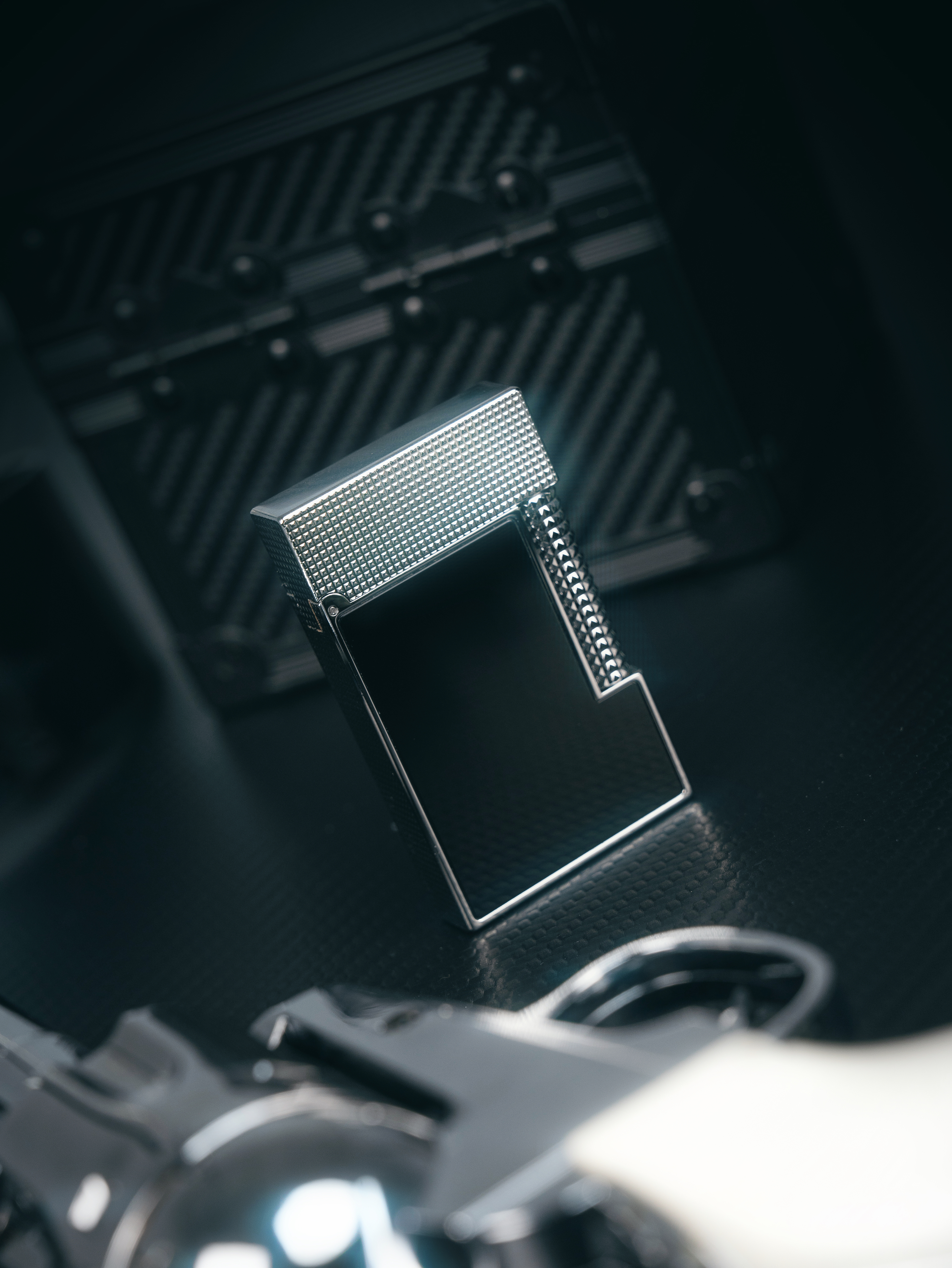 BUNCH "MEN IN BLACK" | High-Temp Midnight Electroplating | Iconic Resonant "Ping" | Solid Integrated Brass Core