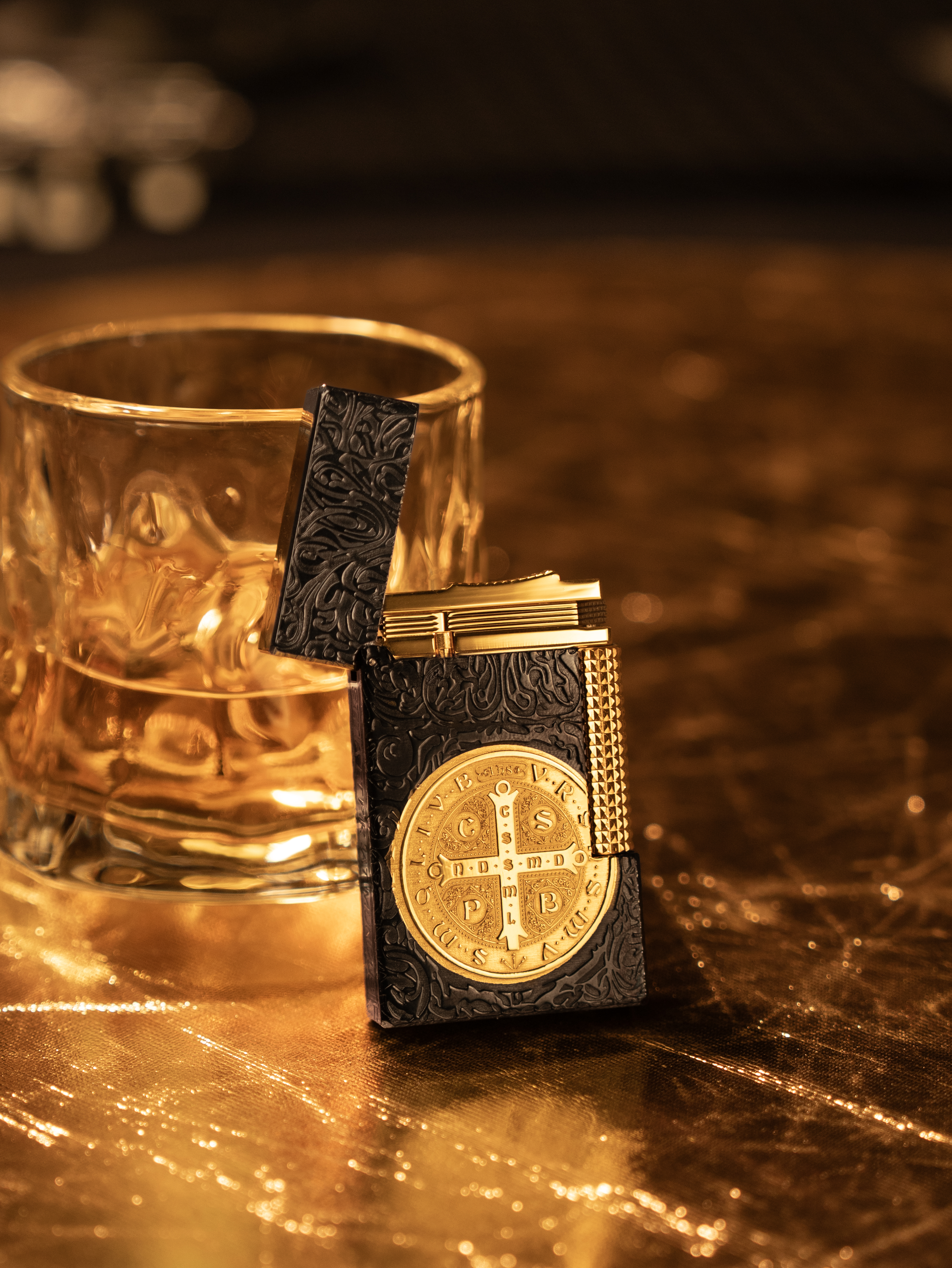 BUNCH "CONSTANTINE" | Quad-Side Precision Deep Engraving | Iconic Resonant "Ping" | Solid Integrated Brass Core