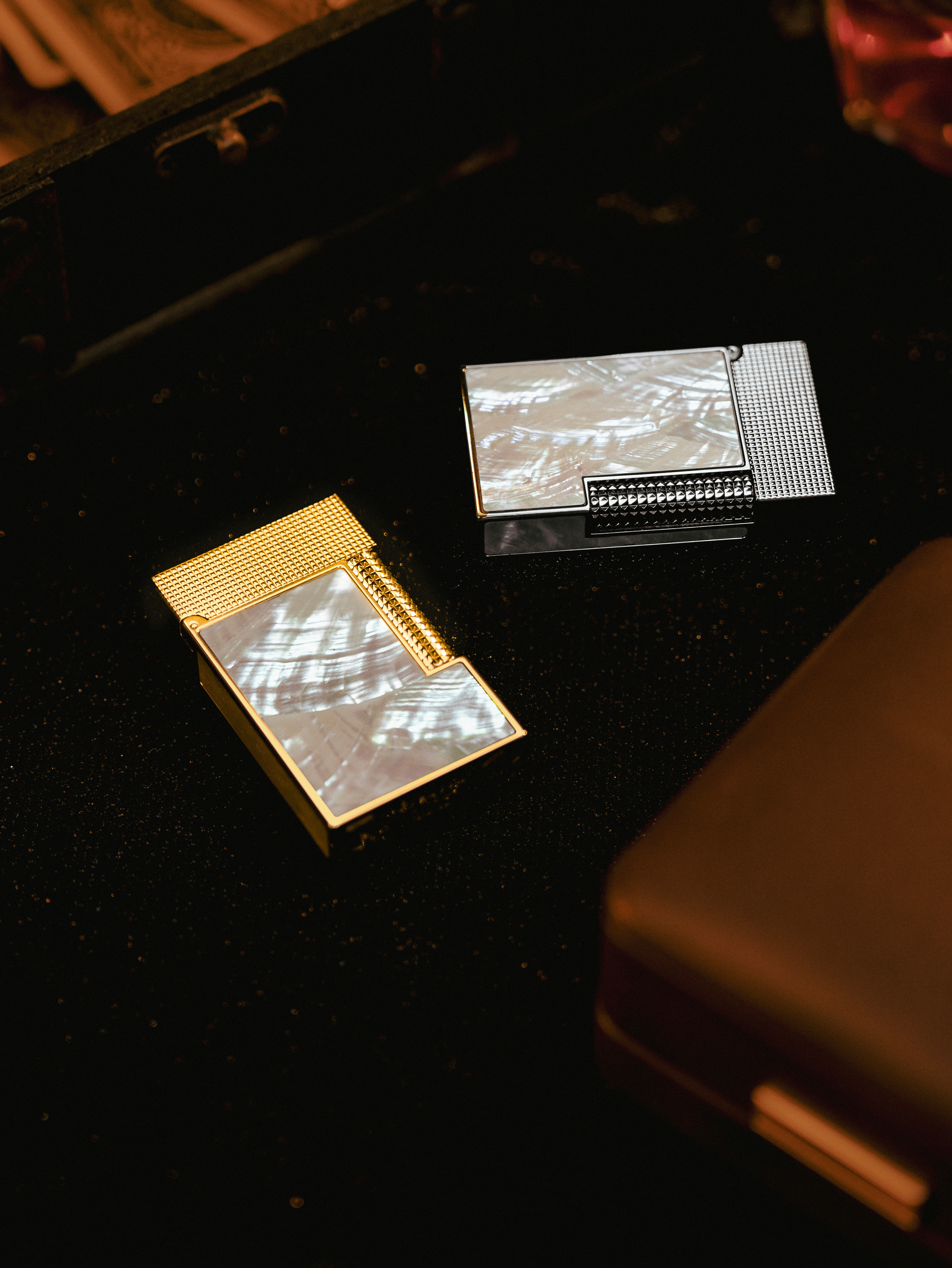 BUNCH "WHITE MOONLIGHT" | Genuine Raden Mother of Pearl Inlay | Iconic Resonant "Ping" | Solid Integrated Brass Core