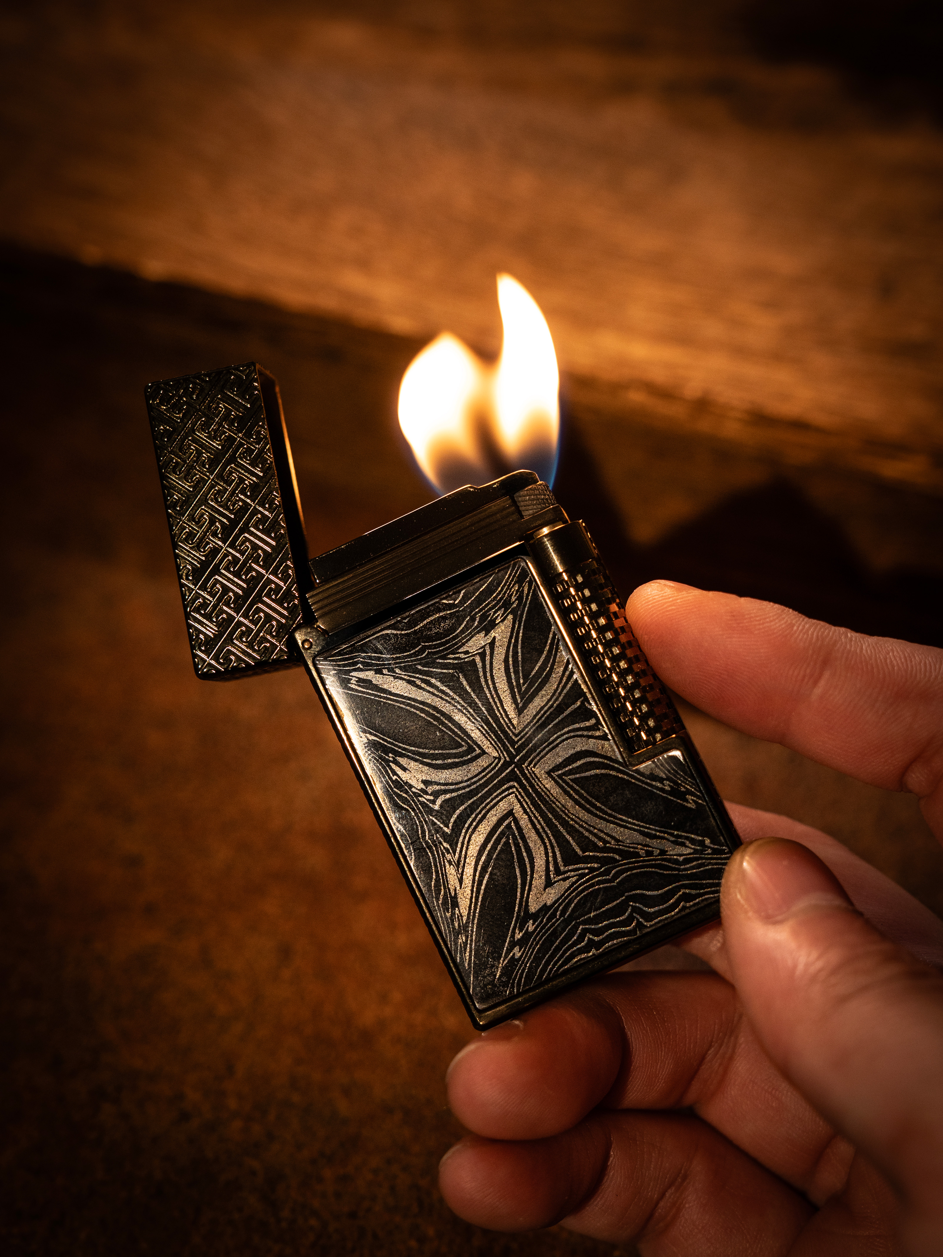 BUNCH "IRON CROSS" | Hand-Forged Damascus Steel