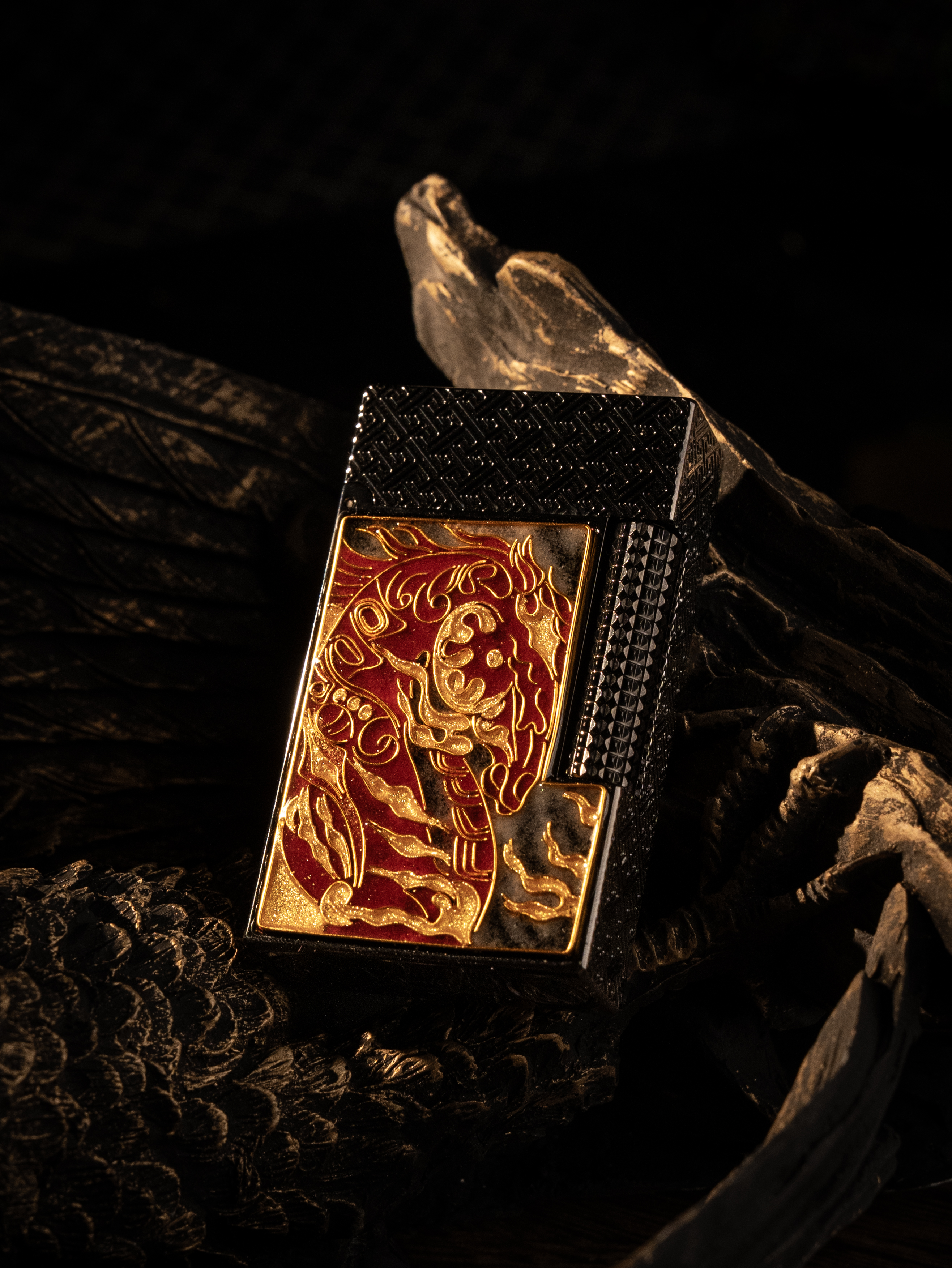 BUNCH "RED HARE" | Cloisonné Enamel Fine Art Lighter