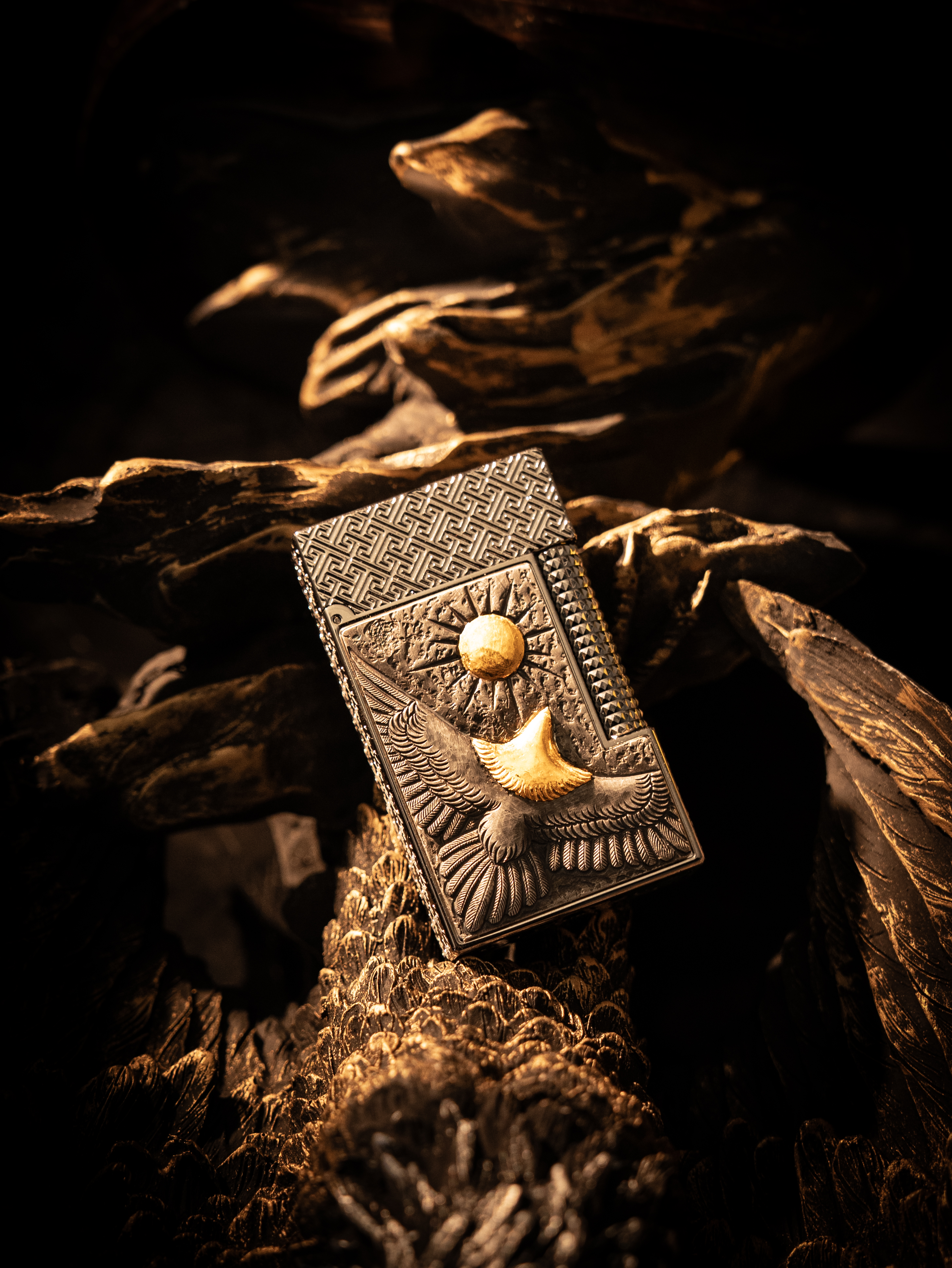 BUNCH "Eagle Chasing the Sun" | Hand-Engraved S925 Silver & 24K Gold Inlay Dual-Flame Luxury Lighter