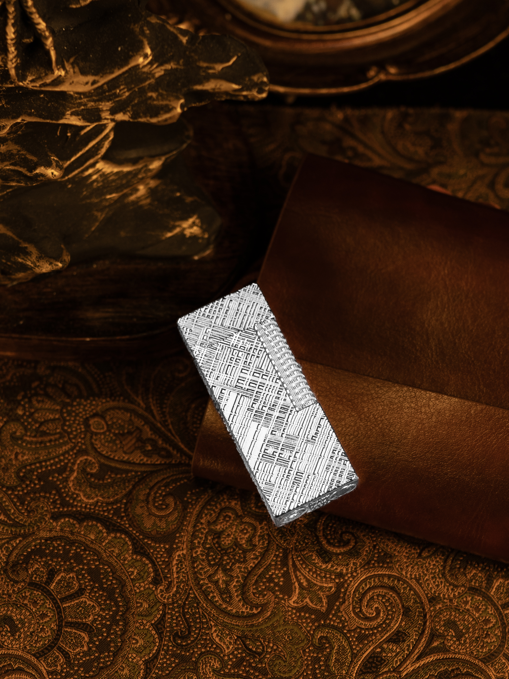 BUNCH "THE STRATEGIST" | Cross-Hatch Precision Texture | Philosophy of Rationality & Order