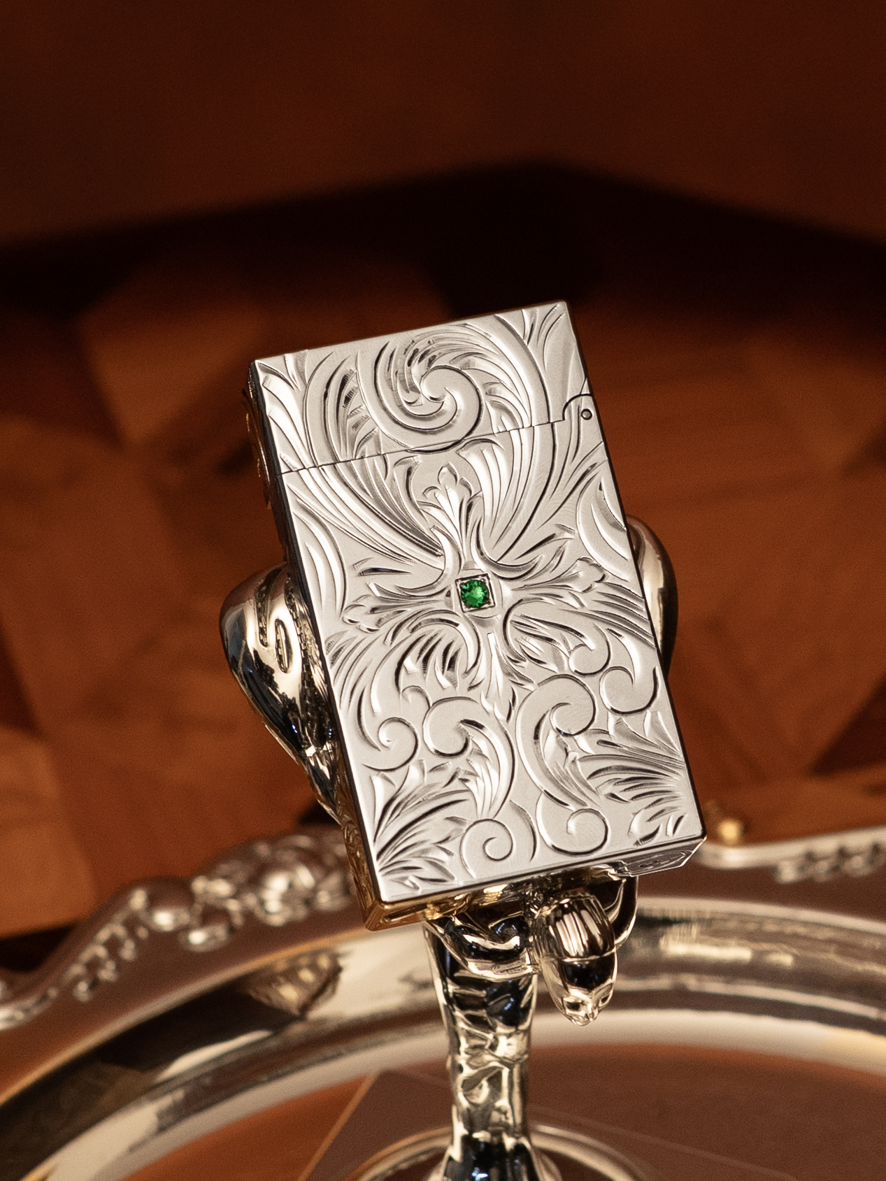 BUNCH "EMERALD DREAM 2.0" | Dual-Flame System | 3 Unique Artisan Styles | 100% Hand-Engraved | Iconic Resonant "Ping"