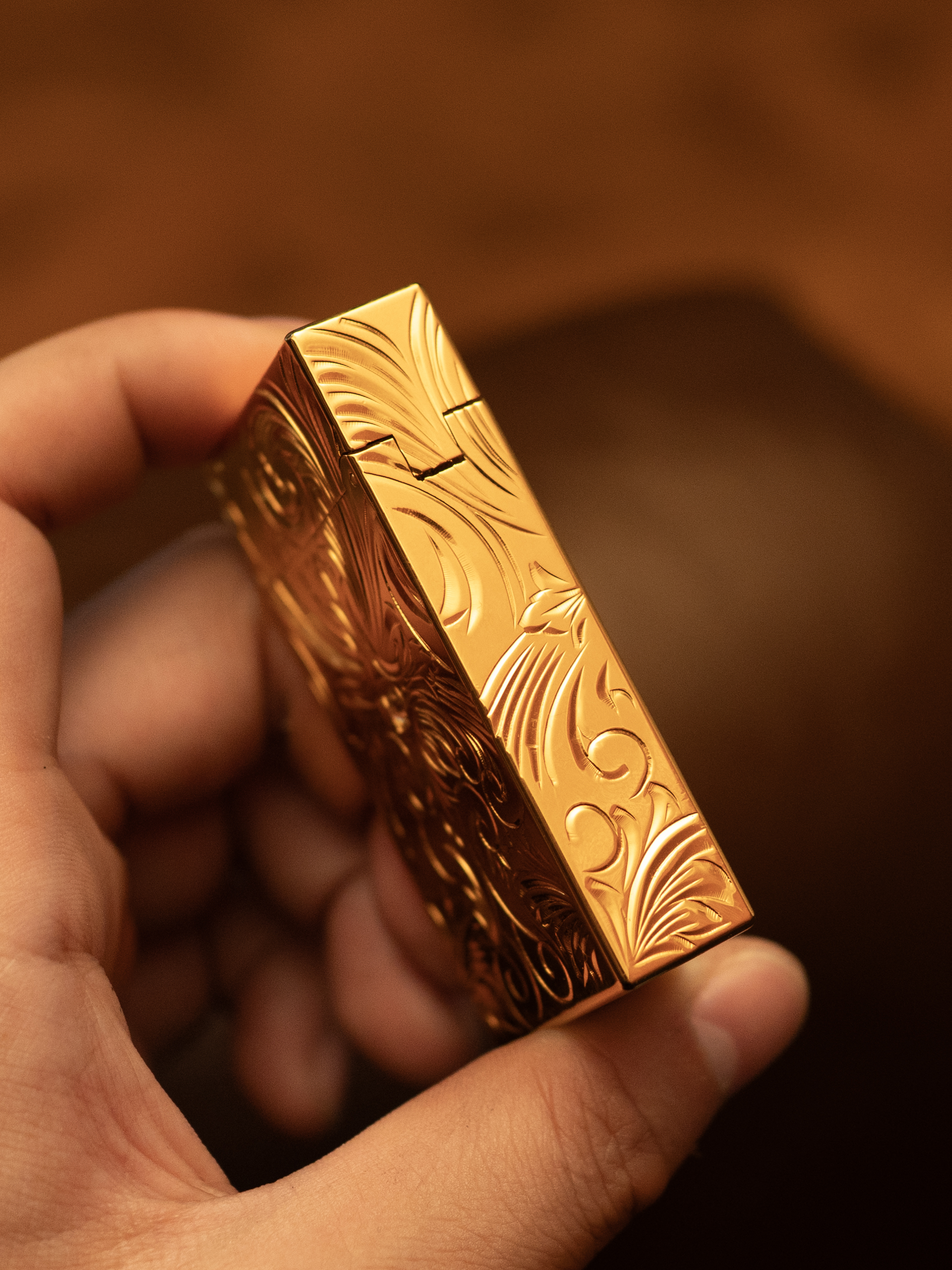 BUNCH "EMERALD DREAM 2.0" | Dual-Flame System | 3 Unique Artisan Styles | 100% Hand-Engraved | Iconic Resonant "Ping"