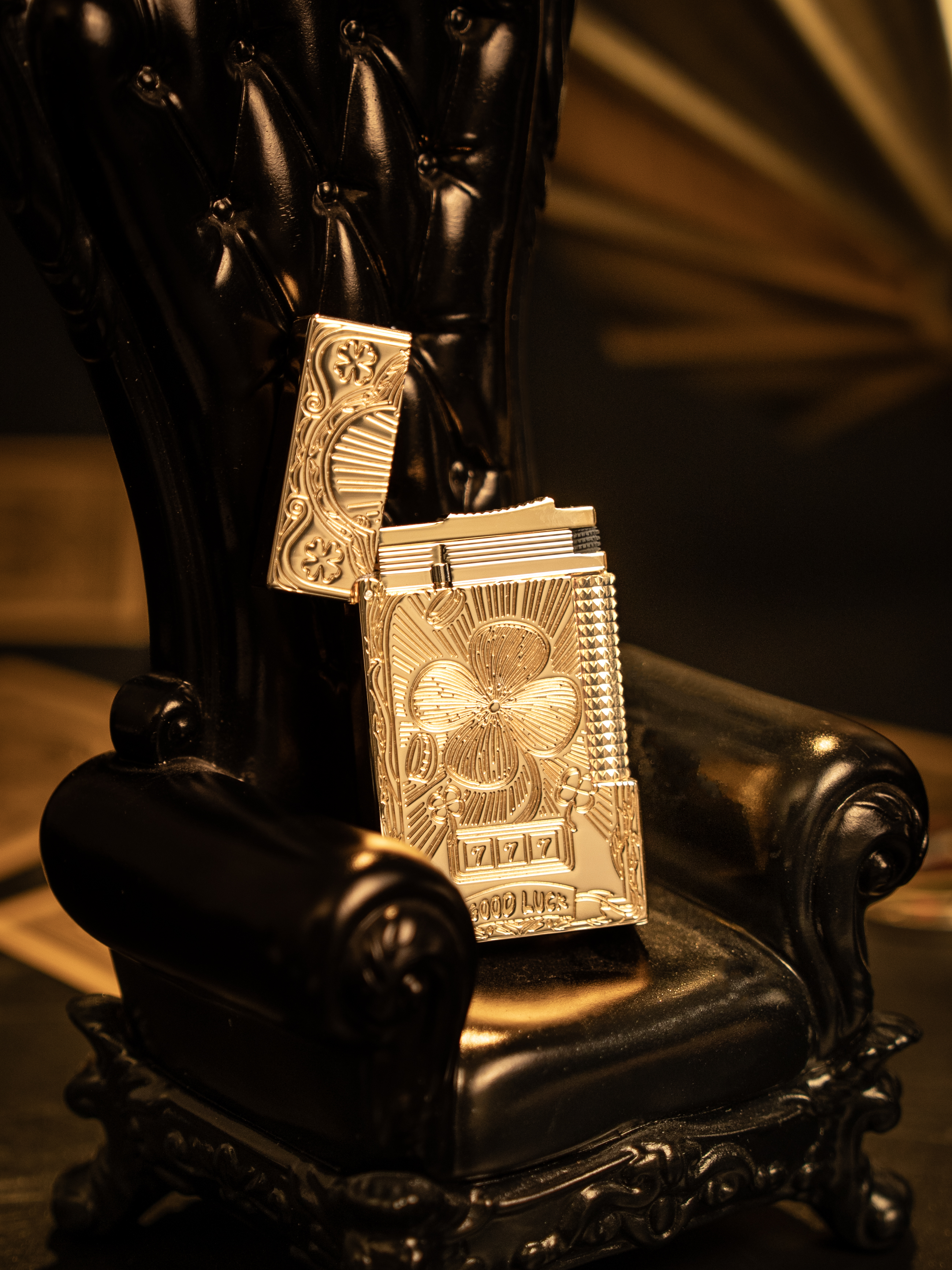 BUNCH "FORTUNE CLOVER" | Solid Brass Lucky 777 Engraved Luxury Lighter