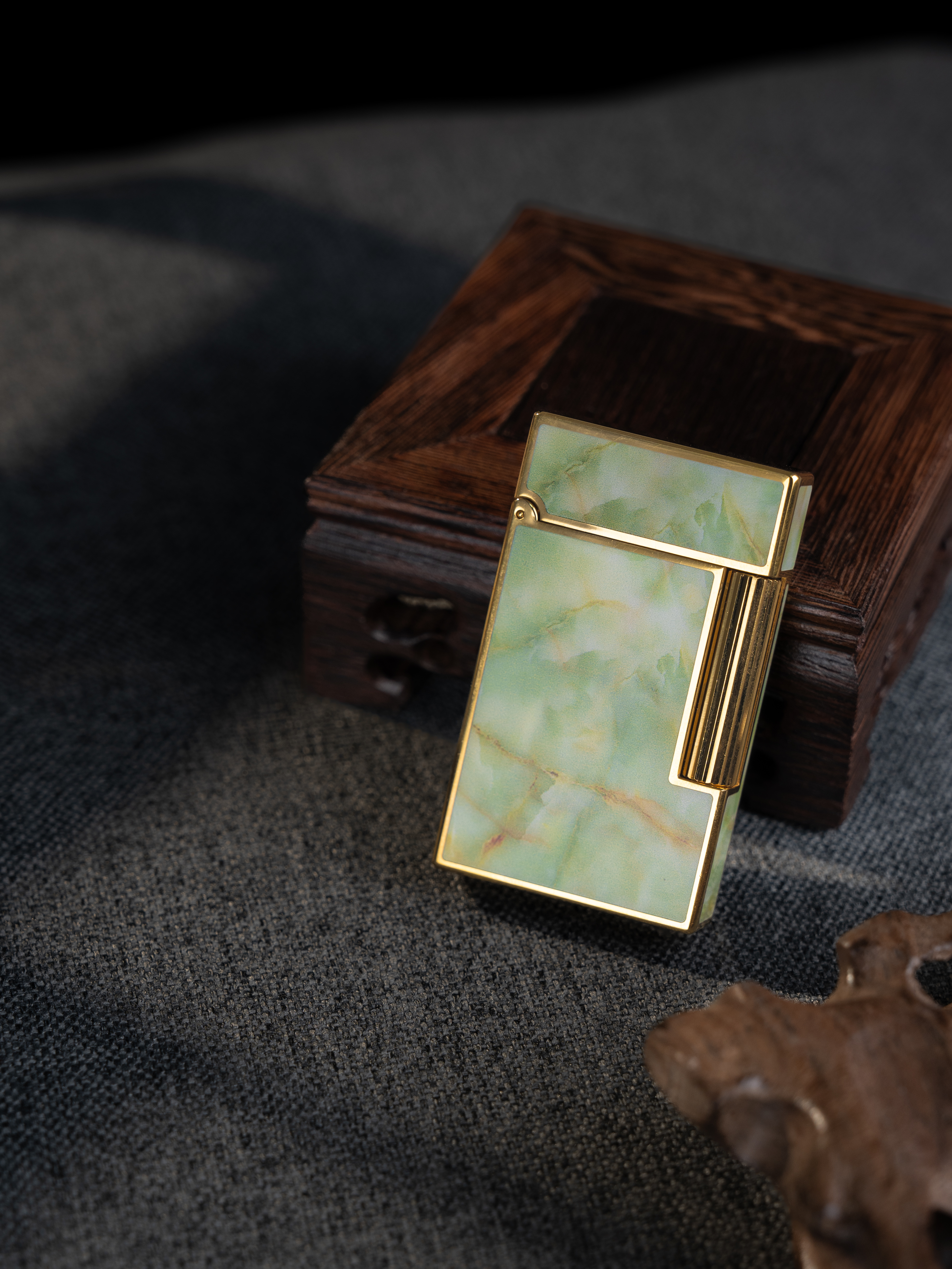 BUNCH "BLUE CLOUD" Traditional Urushi Lacquer Finish | 18K Gold-Plated Trim | Solid Integrated Brass Core