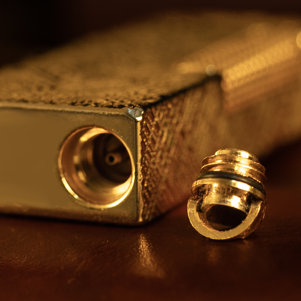 BUNCH "THE STRATEGIST" | Cross-Hatch Precision Texture | Philosophy of Rationality & Order