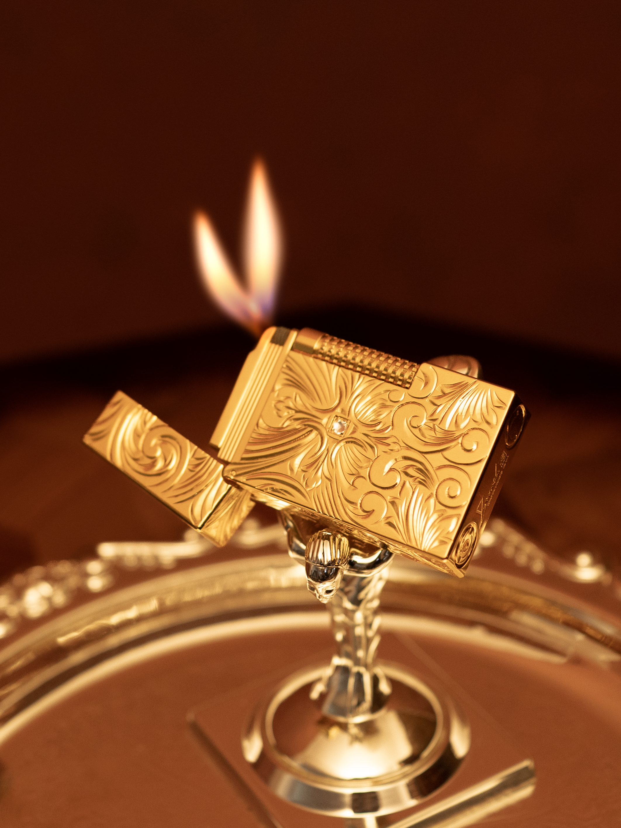 BUNCH "EMERALD DREAM 2.0" | Dual-Flame System | 3 Unique Artisan Styles | 100% Hand-Engraved | Iconic Resonant "Ping"