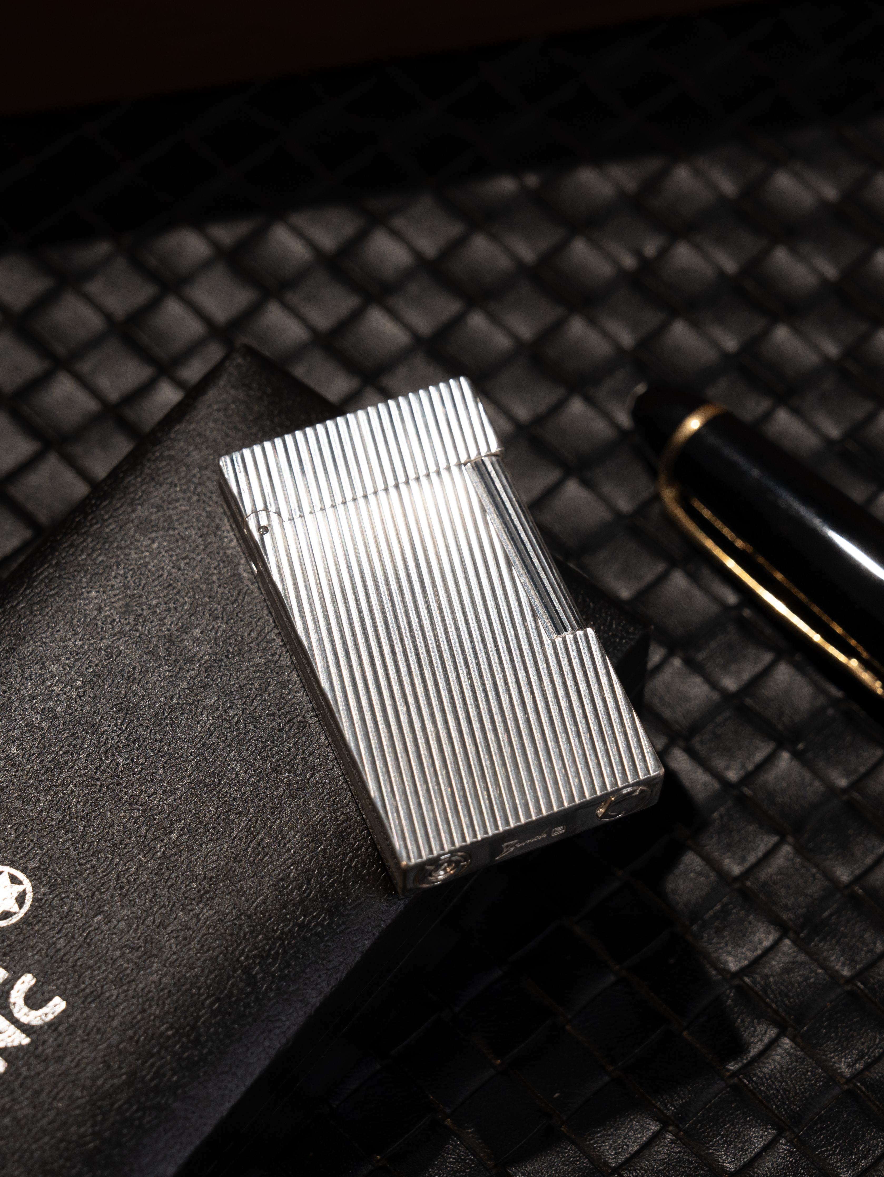 BUNCH "DEBONAIR" | Ultra-Slim 8.6mm Profile | S925 Sterling Silver Plated | Iconic Resonant "Ping" | Solid Brass Core