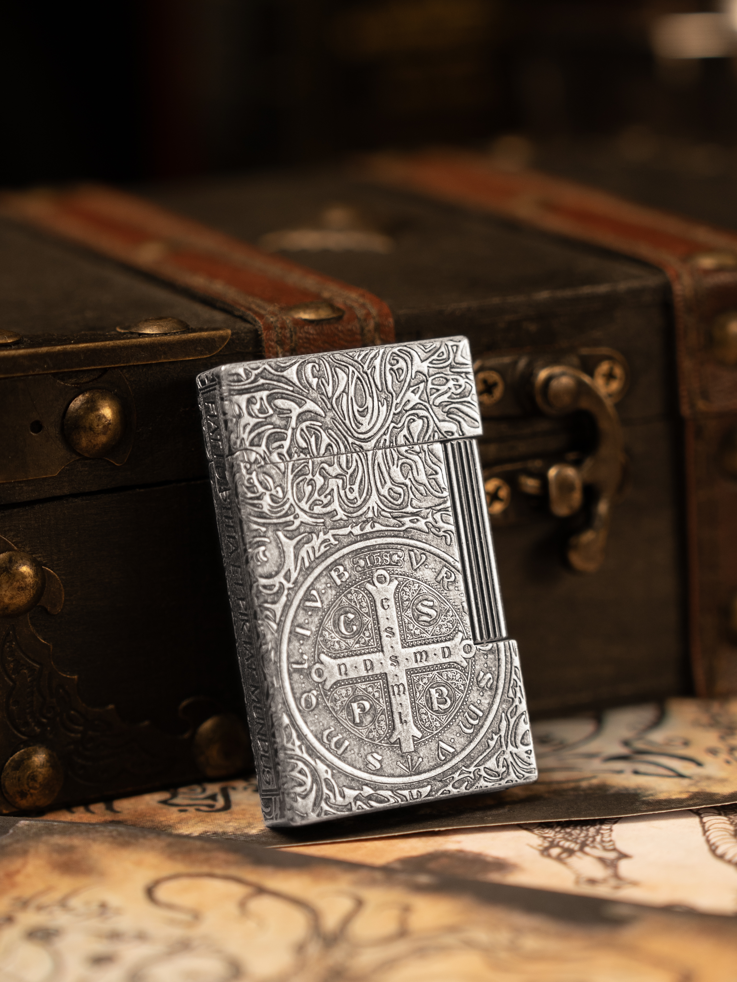 BUNCH "CONSTANTINE" | Five-Side Precision Deep Engraving | Smoked Silver & Heat Blued Finish | PVD Vacuum Plasma Plating