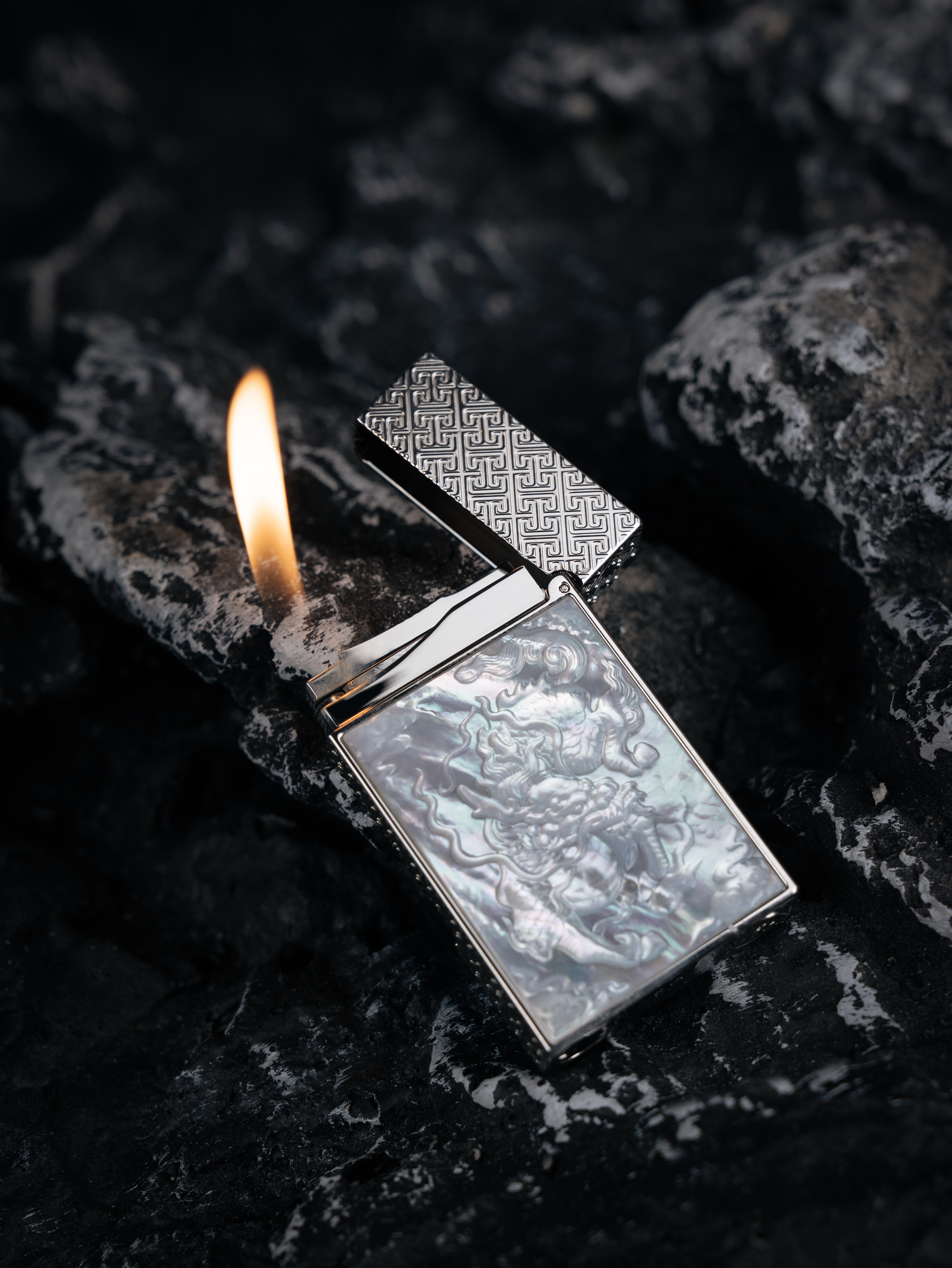 BUNCH "QILIN" | 3D Mother of Pearl Relief | The Symbol of Auspiciousness | Solid Integrated Brass Core