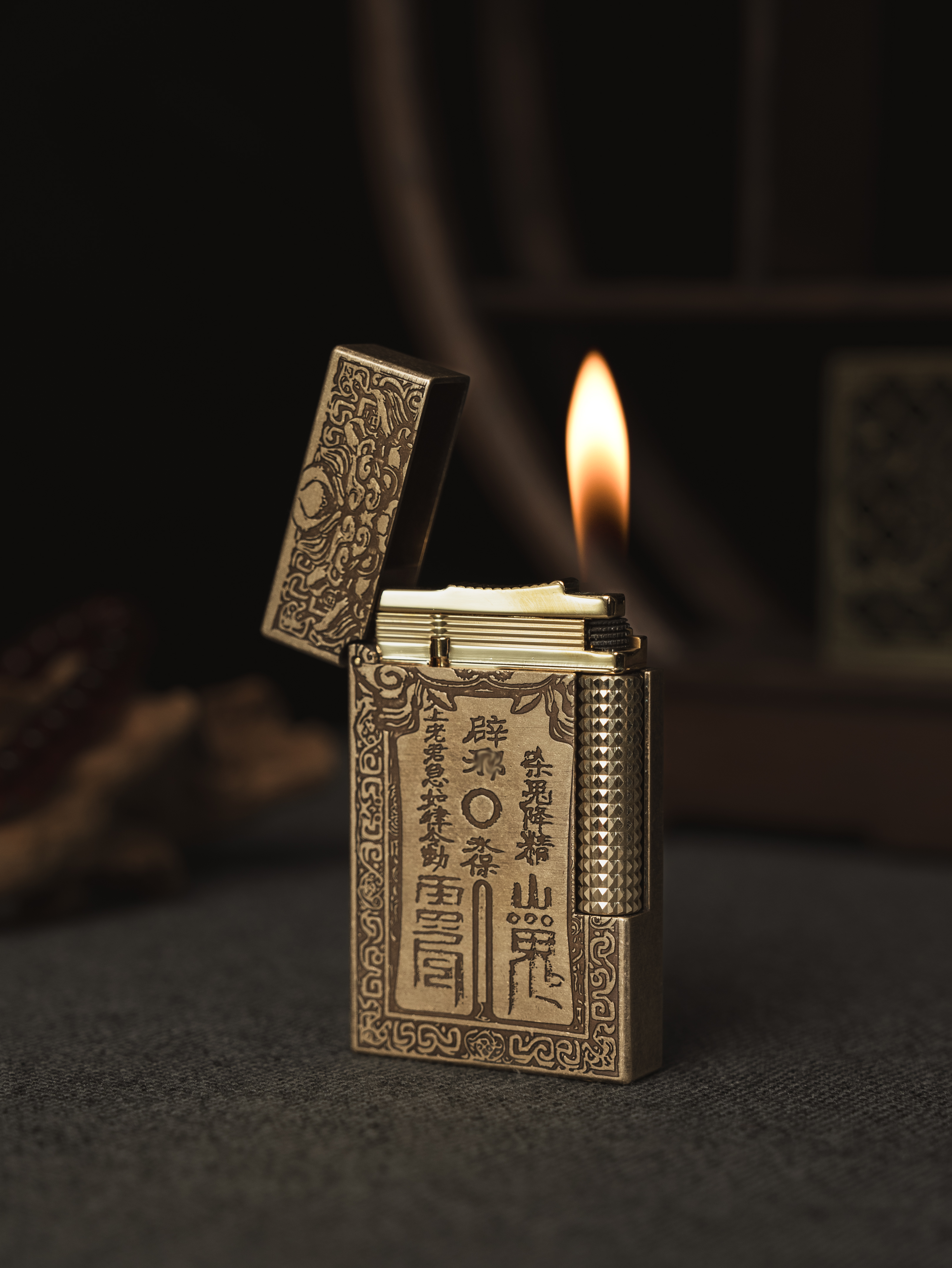 BUNCH "MOUNTAIN DEITY" | Ancient Guardian Amulet Lighter | Integrated Brass Mythic Talisman