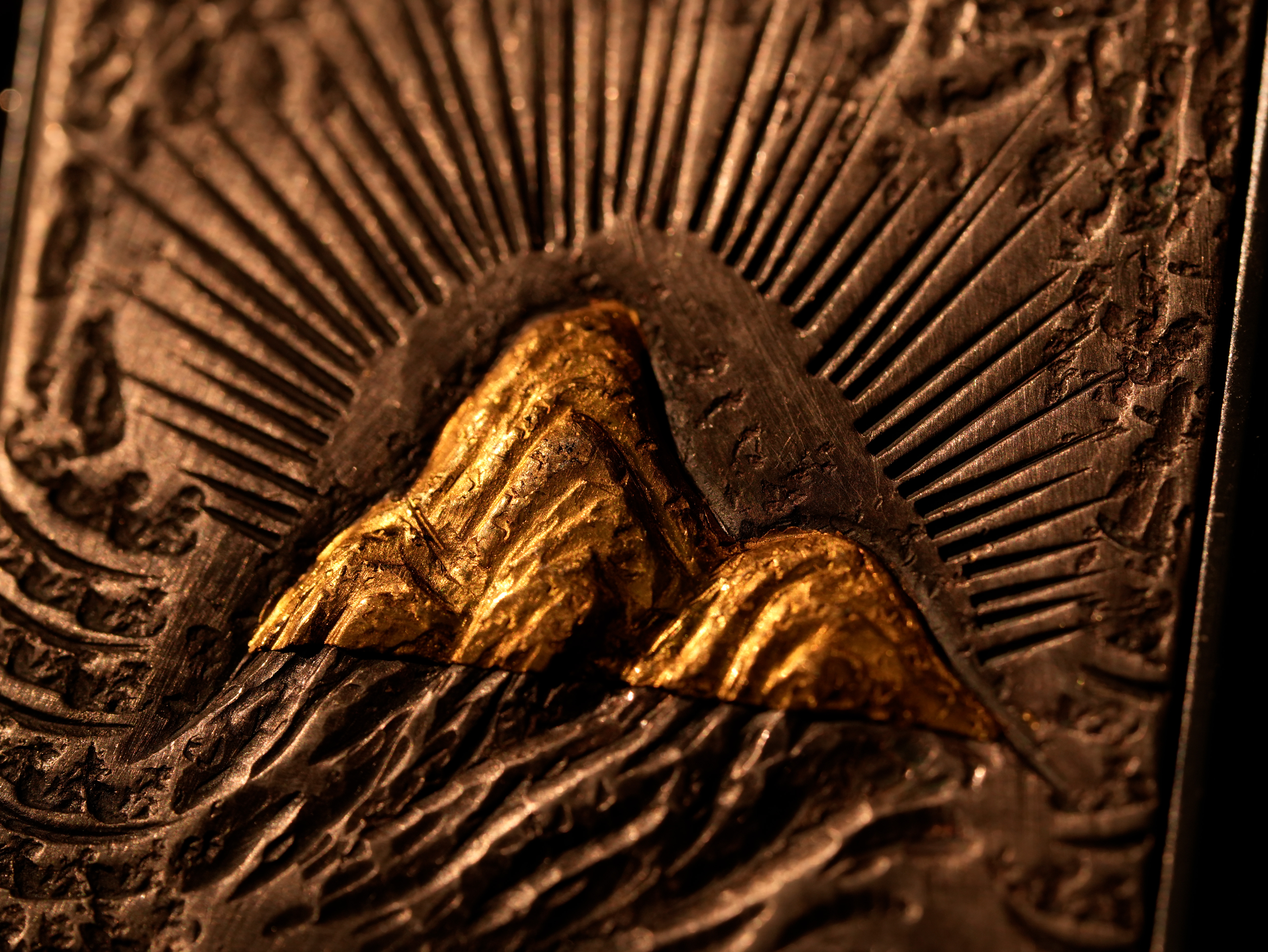 BUNCH "Eagle Chasing the Sun" | Hand-Engraved S925 Silver & 24K Gold Inlay Dual-Flame Luxury Lighter