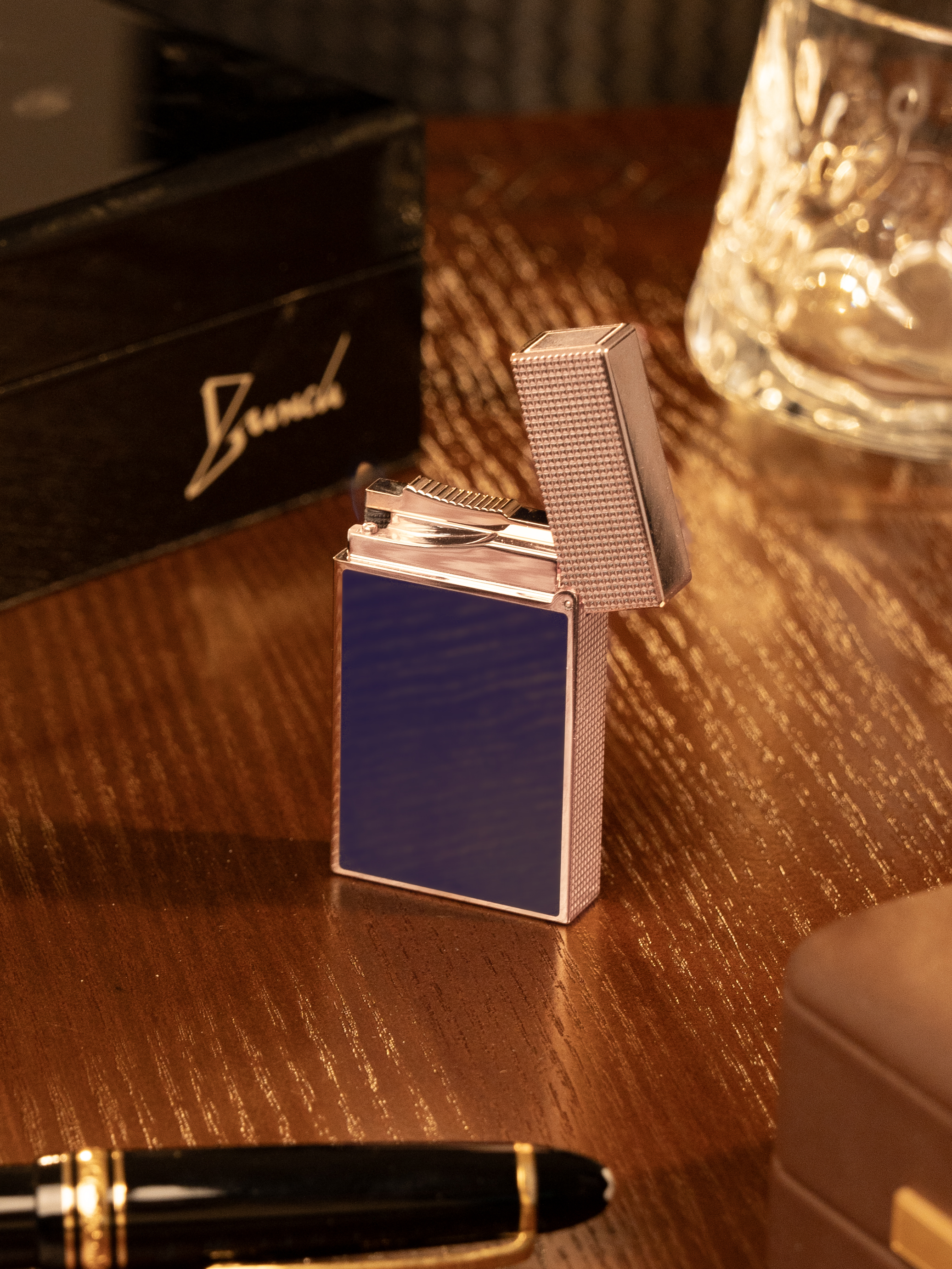 BUNCH "NAVIGATOR" | Translucent Sapphire Lacquer Finish | Iconic Resonant "Ping" | Solid Integrated Brass Core