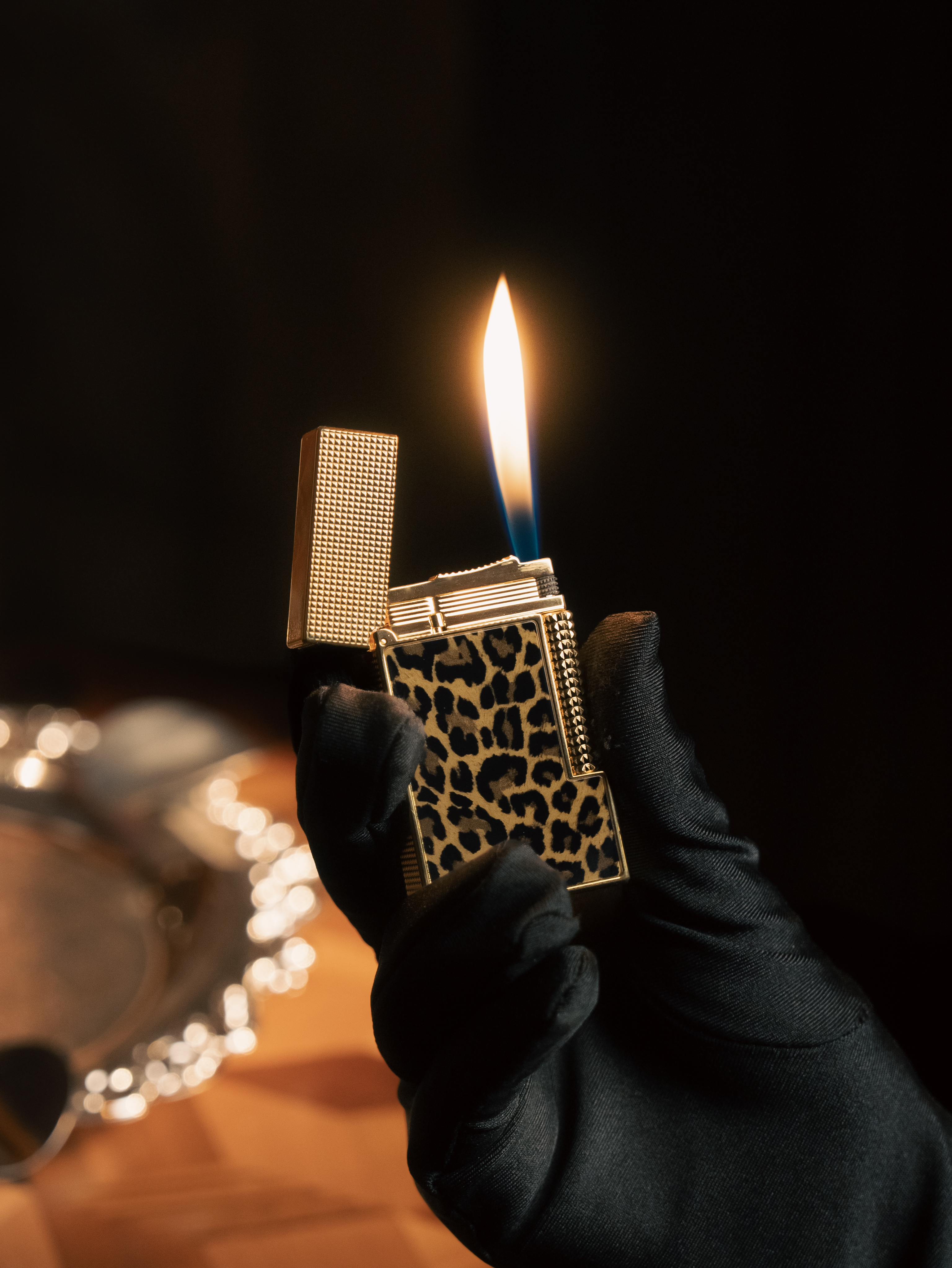 BUNCH "PREDATOR" | Industrial Sapphire Crystal Mirror | Ultra-Scratch Resistant | Solid Integrated Brass Core