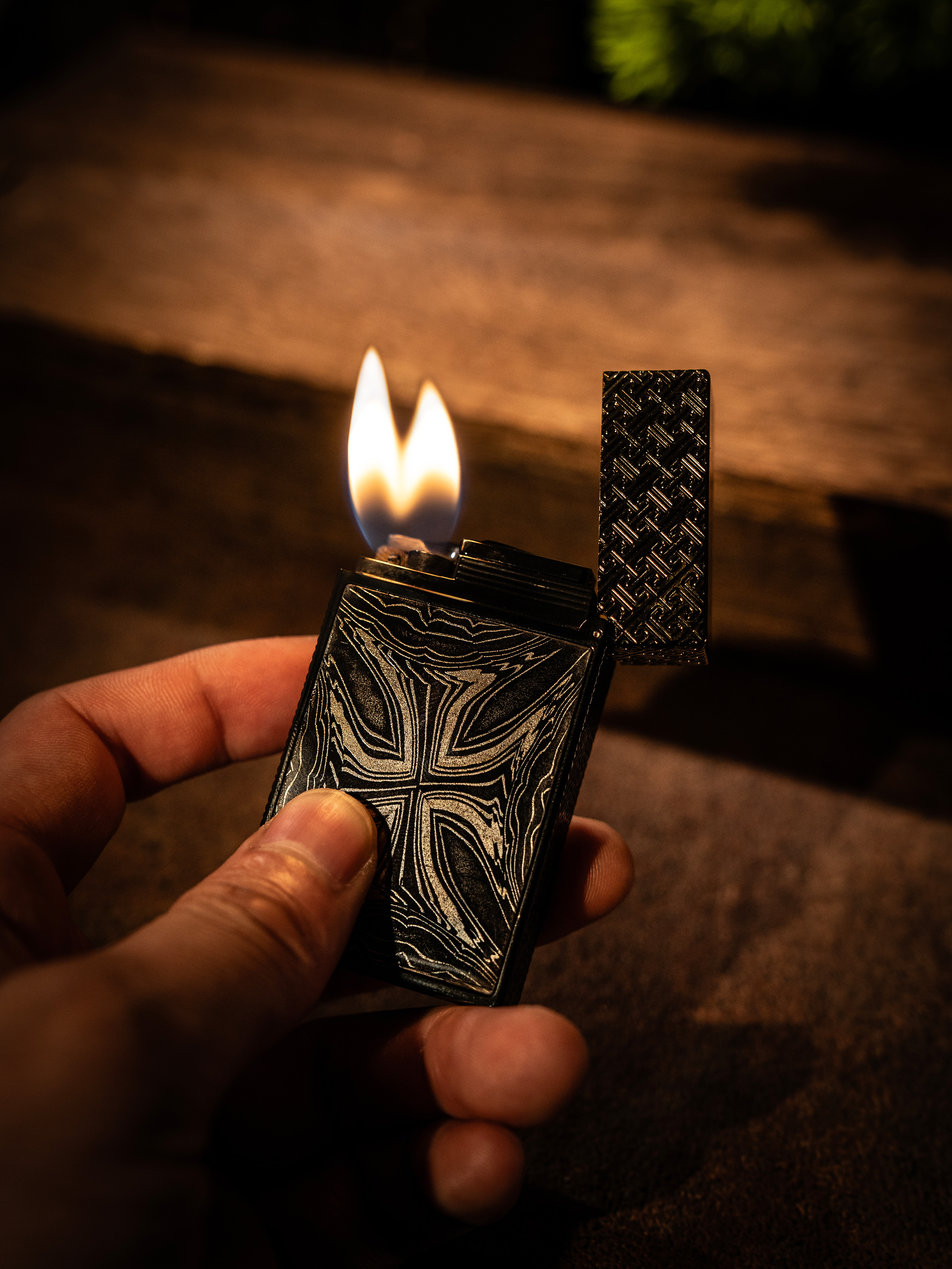 BUNCH "IRON CROSS" | Hand-Forged Damascus Steel