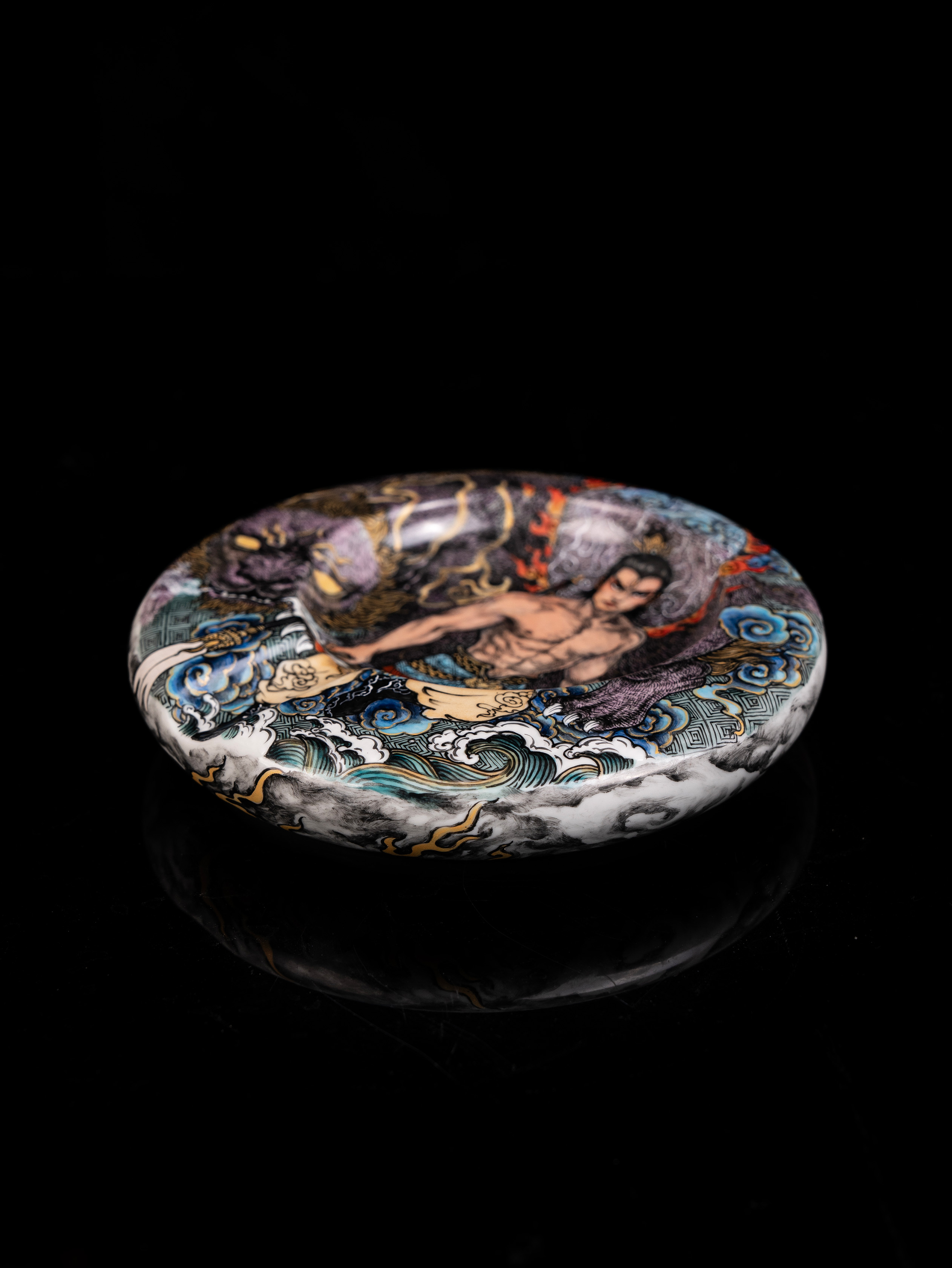 BUNCH "ZHENJUN" I Artisan Famille Rose Gold-Tracing Cigar Tray