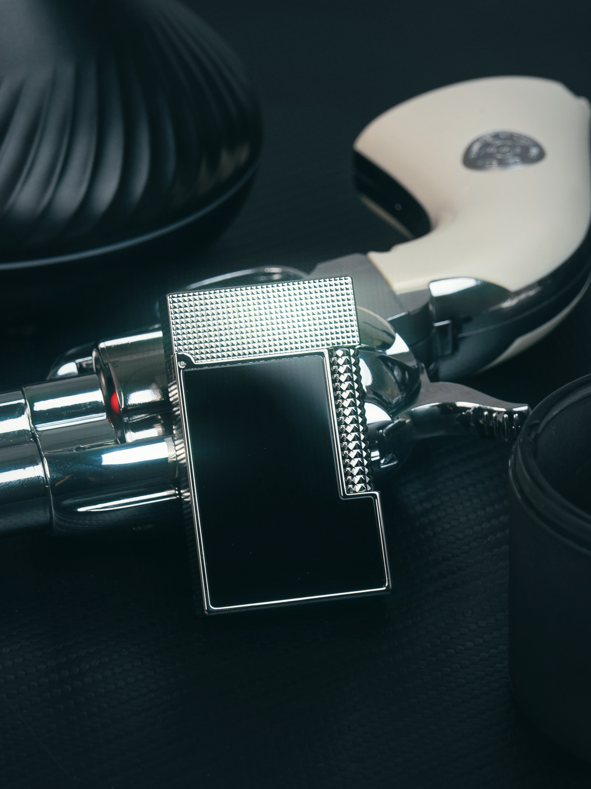 BUNCH "MEN IN BLACK" | High-Temp Midnight Electroplating | Iconic Resonant "Ping" | Solid Integrated Brass Core