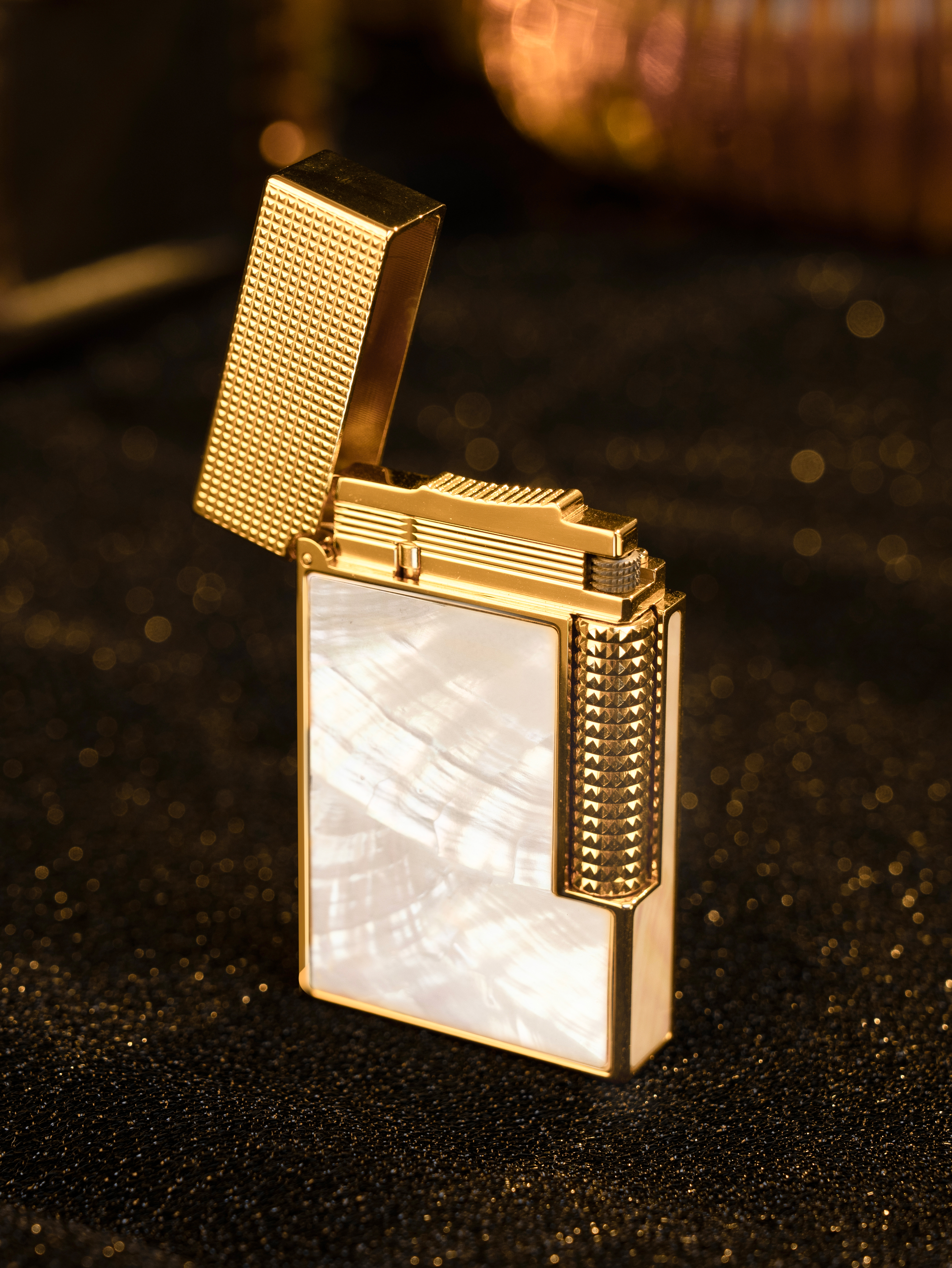 BUNCH "WHITE MOONLIGHT" | Genuine Raden Mother of Pearl Inlay | Iconic Resonant "Ping" | Solid Integrated Brass Core