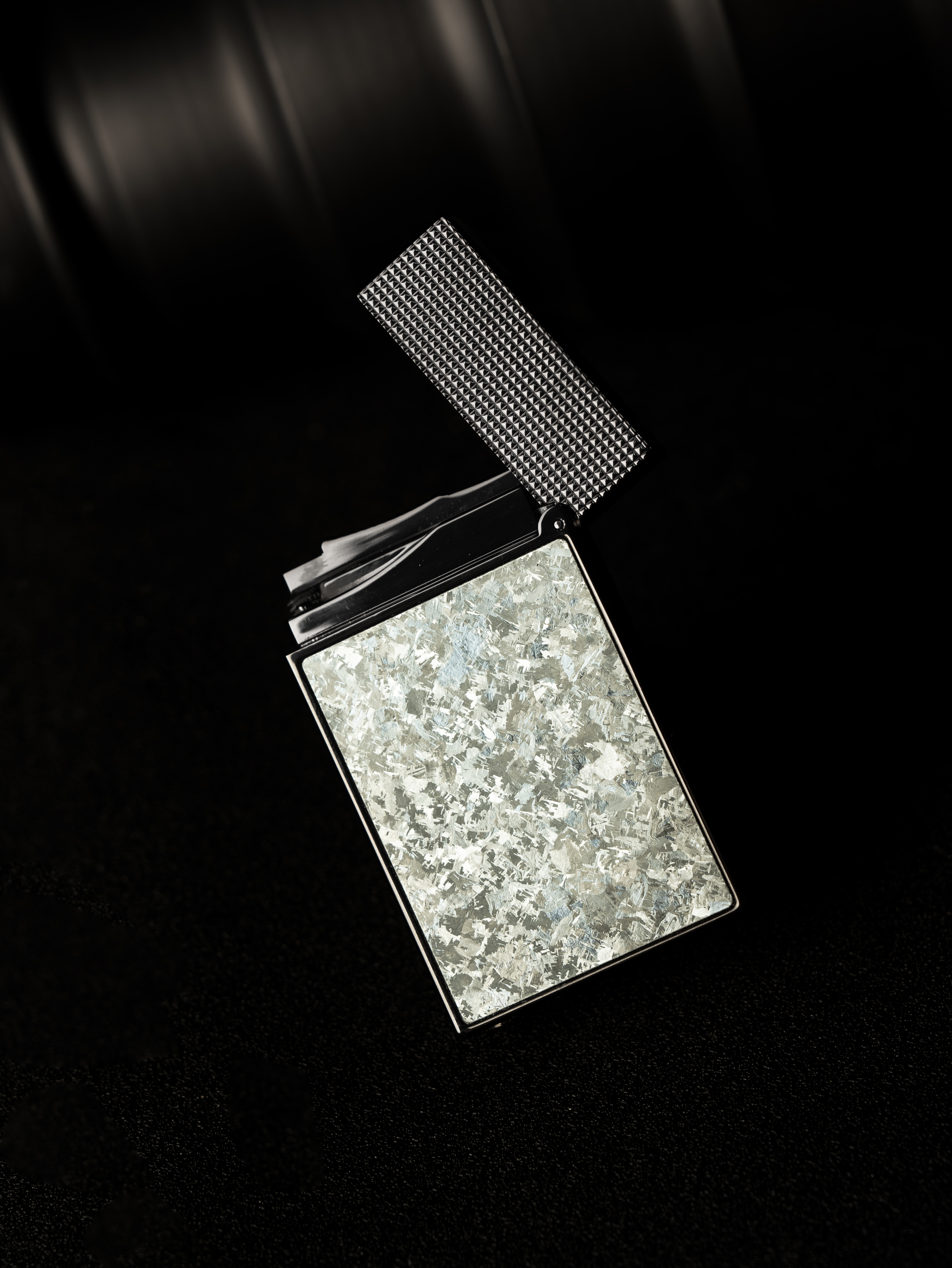 BUNCH "SPACETIME IMPRESSION" | Multi-Layer Titanium Alloy Inlay | Futuristic Geometric Design | Solid Integrated Brass Core