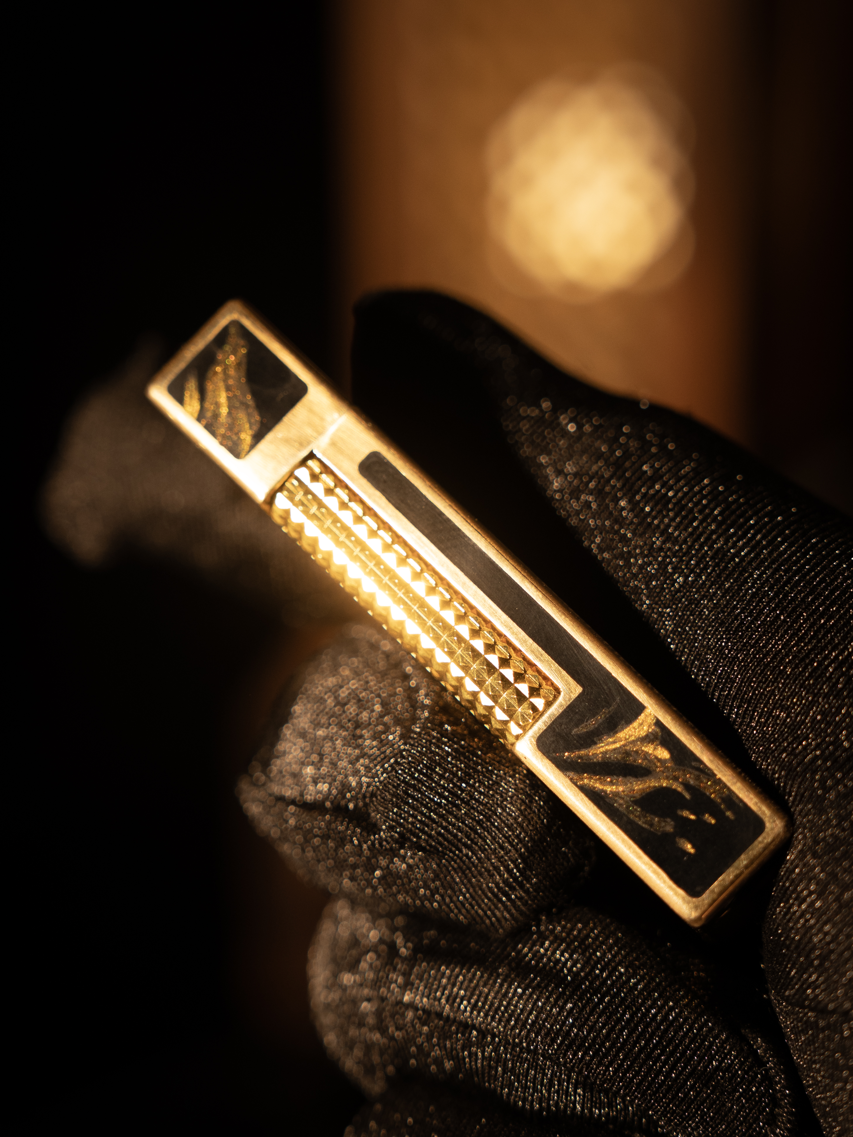 BUNCH "ONYX URUSHI - GOLDEN ROAR" | Hand-Painted Gold Tiger | Iconic Resonant "Ping" | Solid Integrated Brass Core