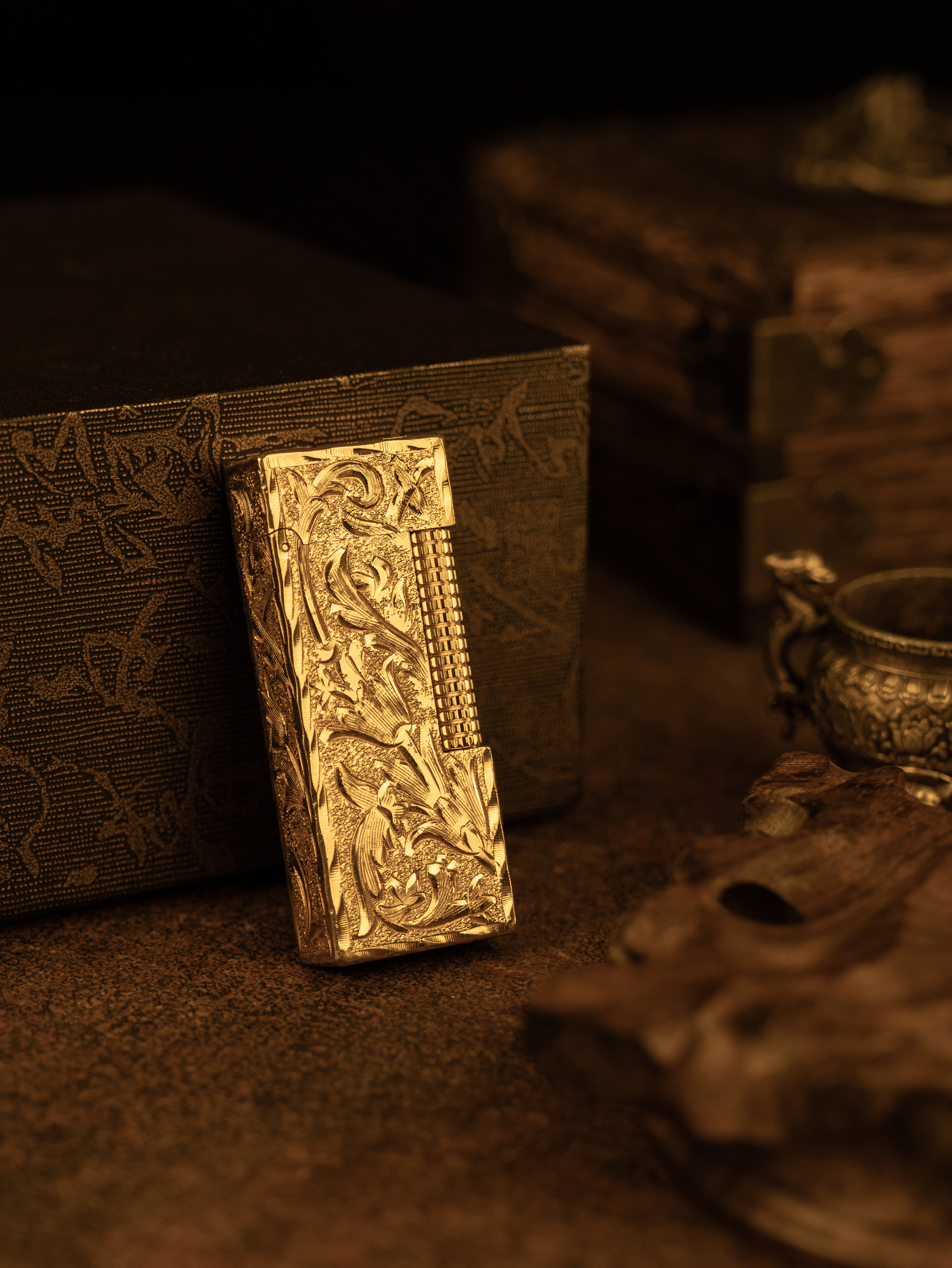 BUNCH "TANG ARABESQUE" | 5-Sided 3D High-Relief Masterpiece | Imperial Dunhuang Heritage Integrated Brass Lighter