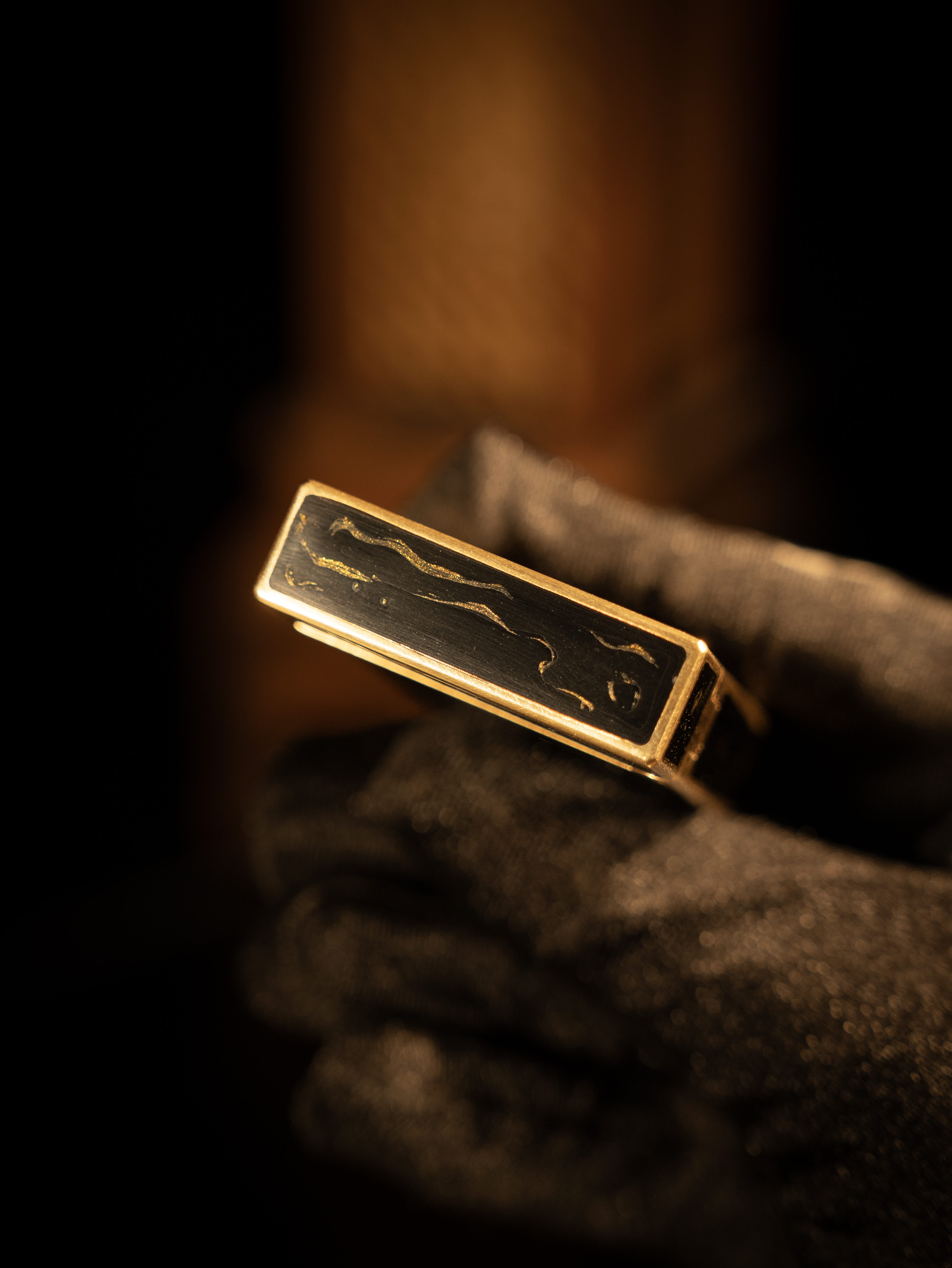 BUNCH "ONYX URUSHI - GOLDEN ROAR" | Hand-Painted Gold Tiger | Iconic Resonant "Ping" | Solid Integrated Brass Core