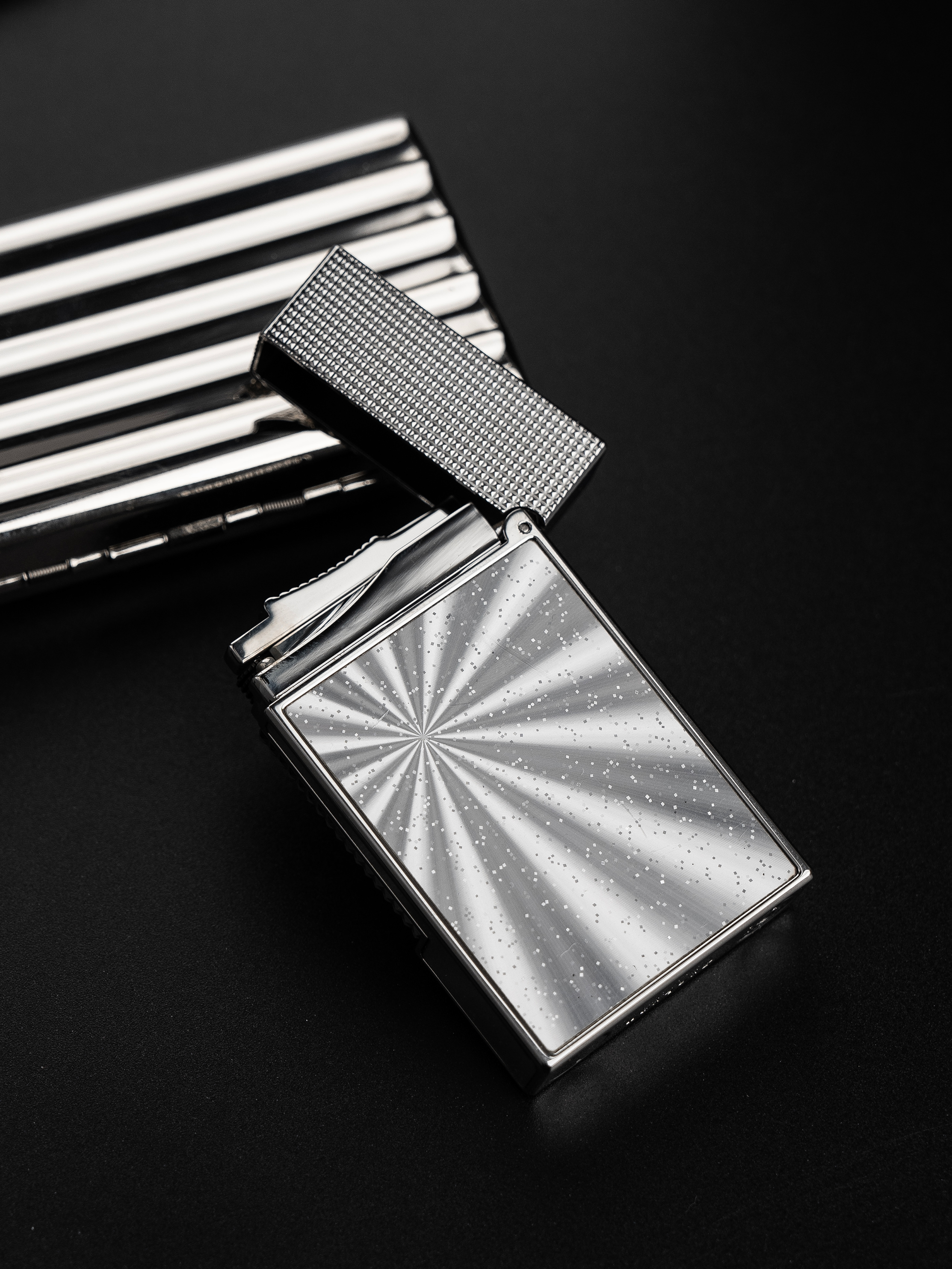 BUNCH "STELLAR STARLIGHT" | Dual-Flame Ignition System | Iconic Resonant "Ping" | High-Lustre Electroplated Brass