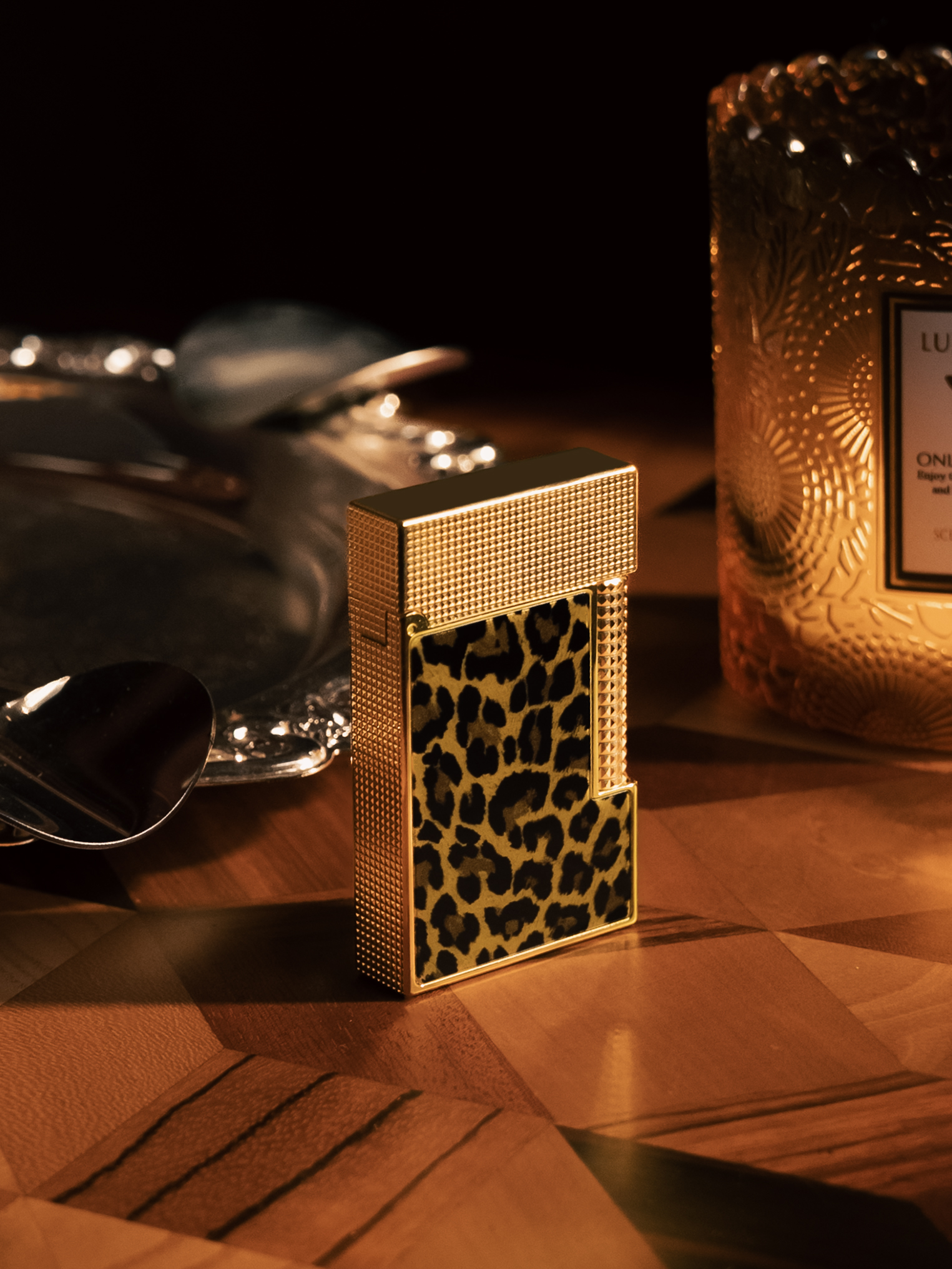 BUNCH "PREDATOR" | Industrial Sapphire Crystal Mirror | Ultra-Scratch Resistant | Solid Integrated Brass Core