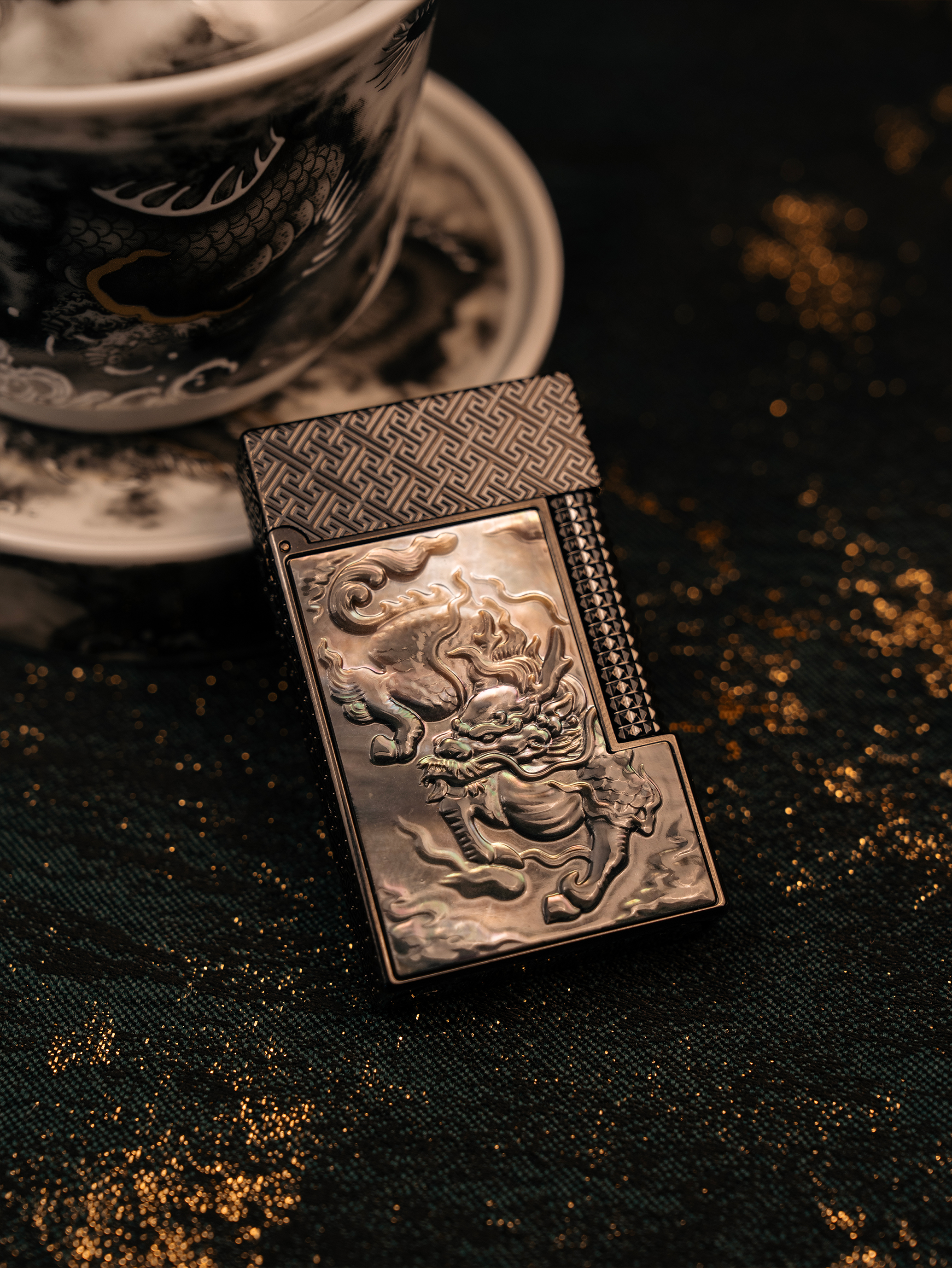 BUNCH "QILIN" | 3D Mother of Pearl Relief | The Symbol of Auspiciousness | Solid Integrated Brass Core