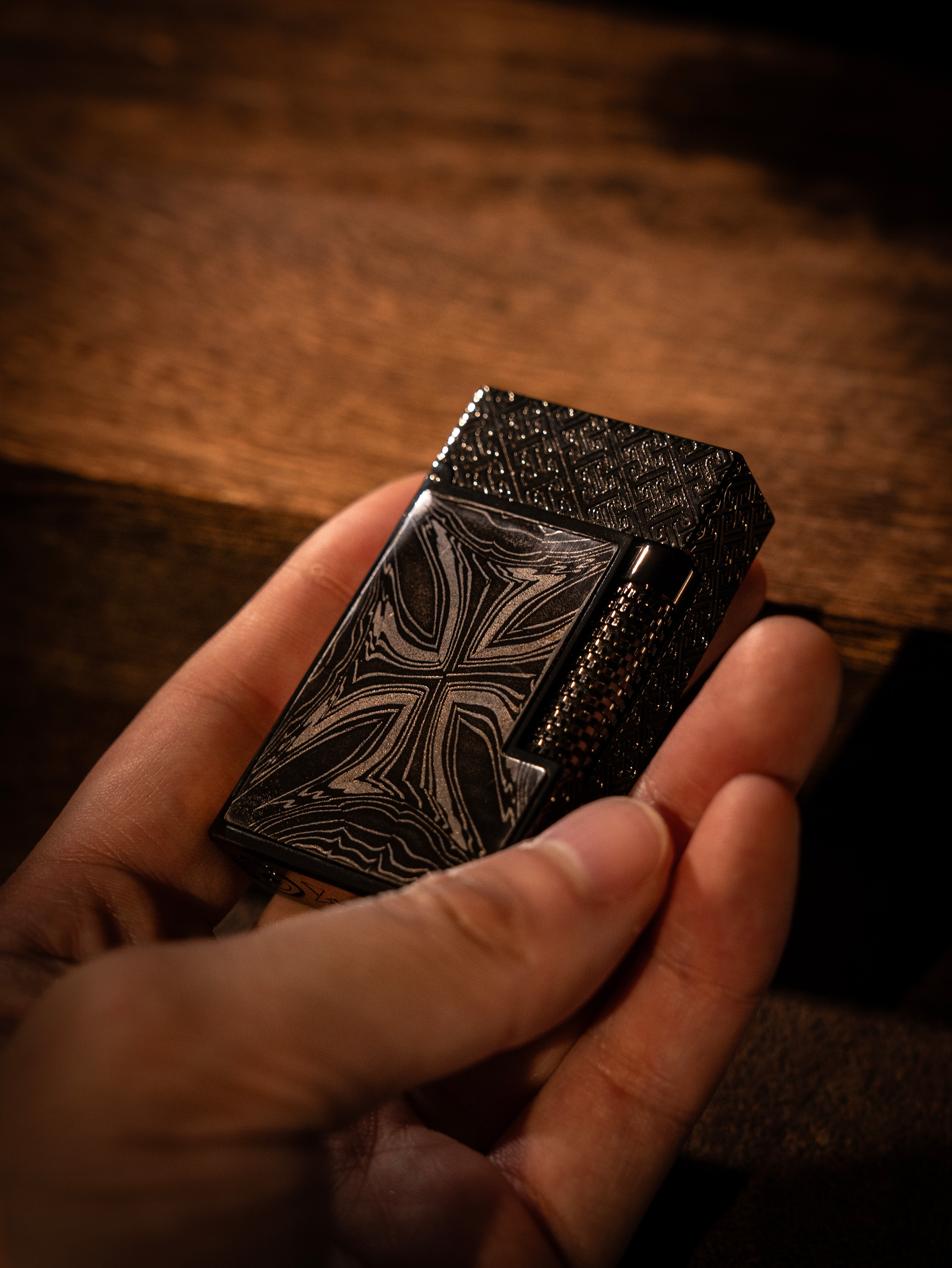 BUNCH "IRON CROSS" | Hand-Forged Damascus Steel