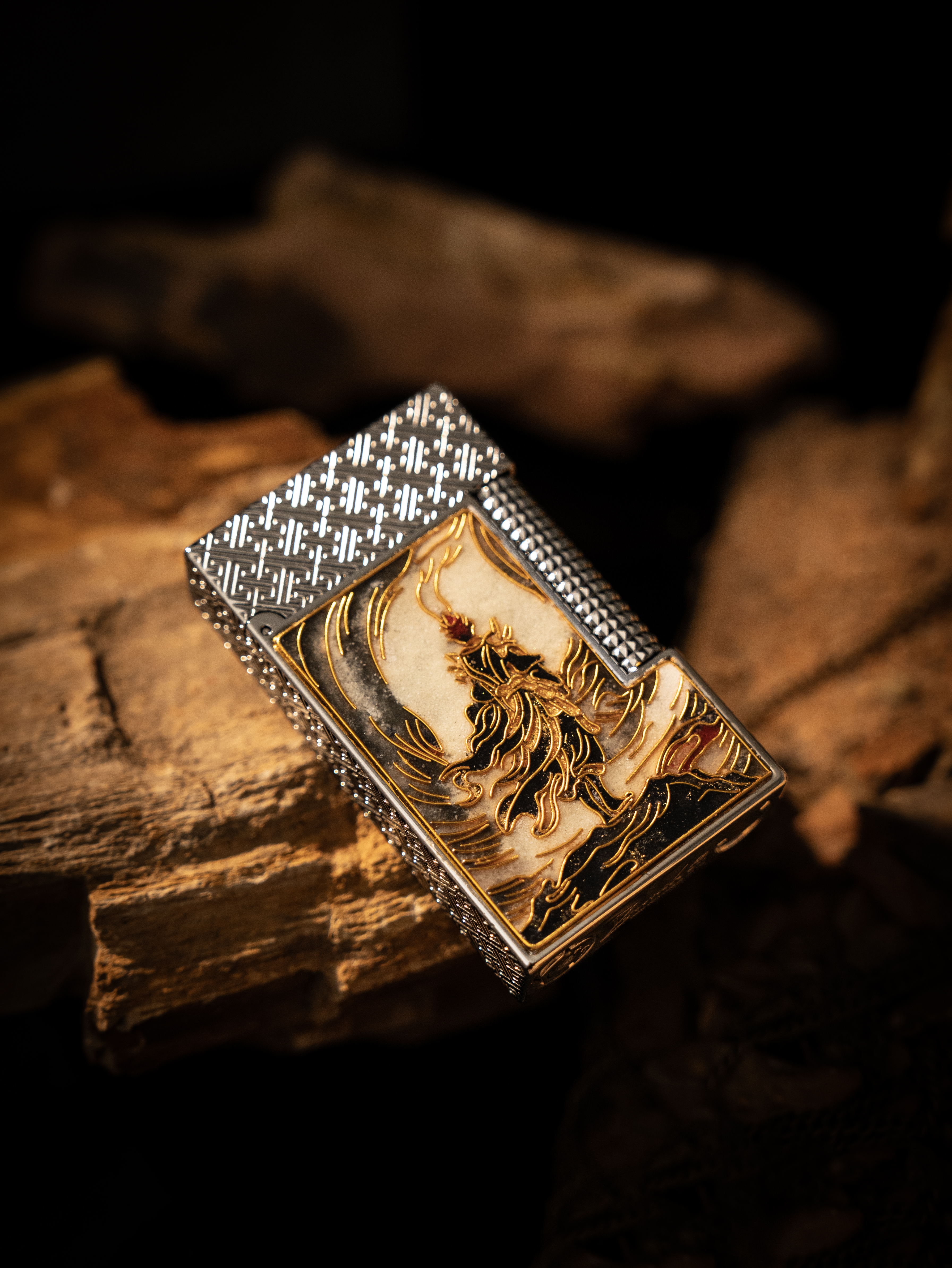 BUNCH "THE BITTER SEA" | Luminous Cloisonné Enamel Fine Art Lighter
