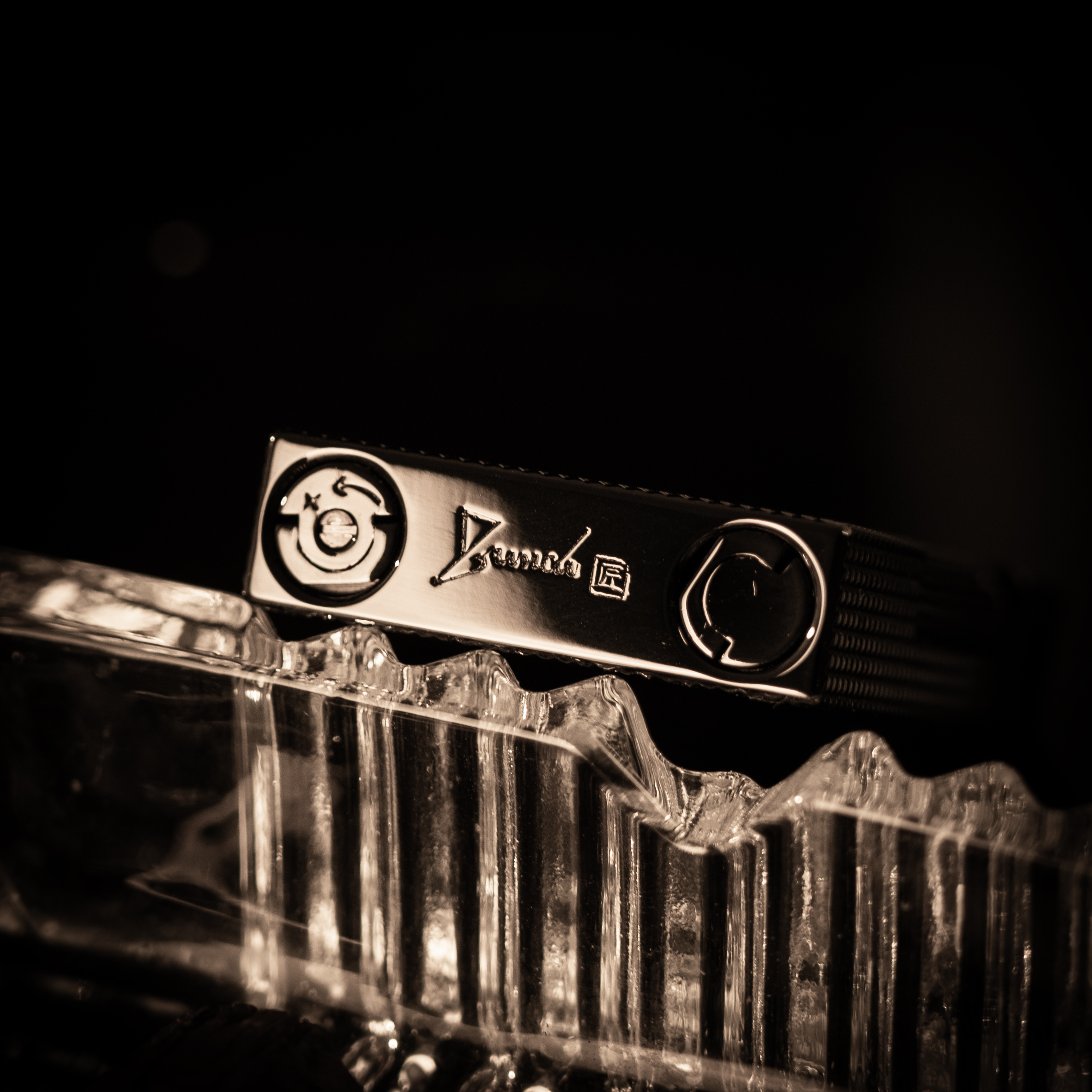 BUNCH "BLACK EARL" | High-Temp Midnight Electroplating | Iconic Resonant "Ping" | Solid Integrated Brass Core
