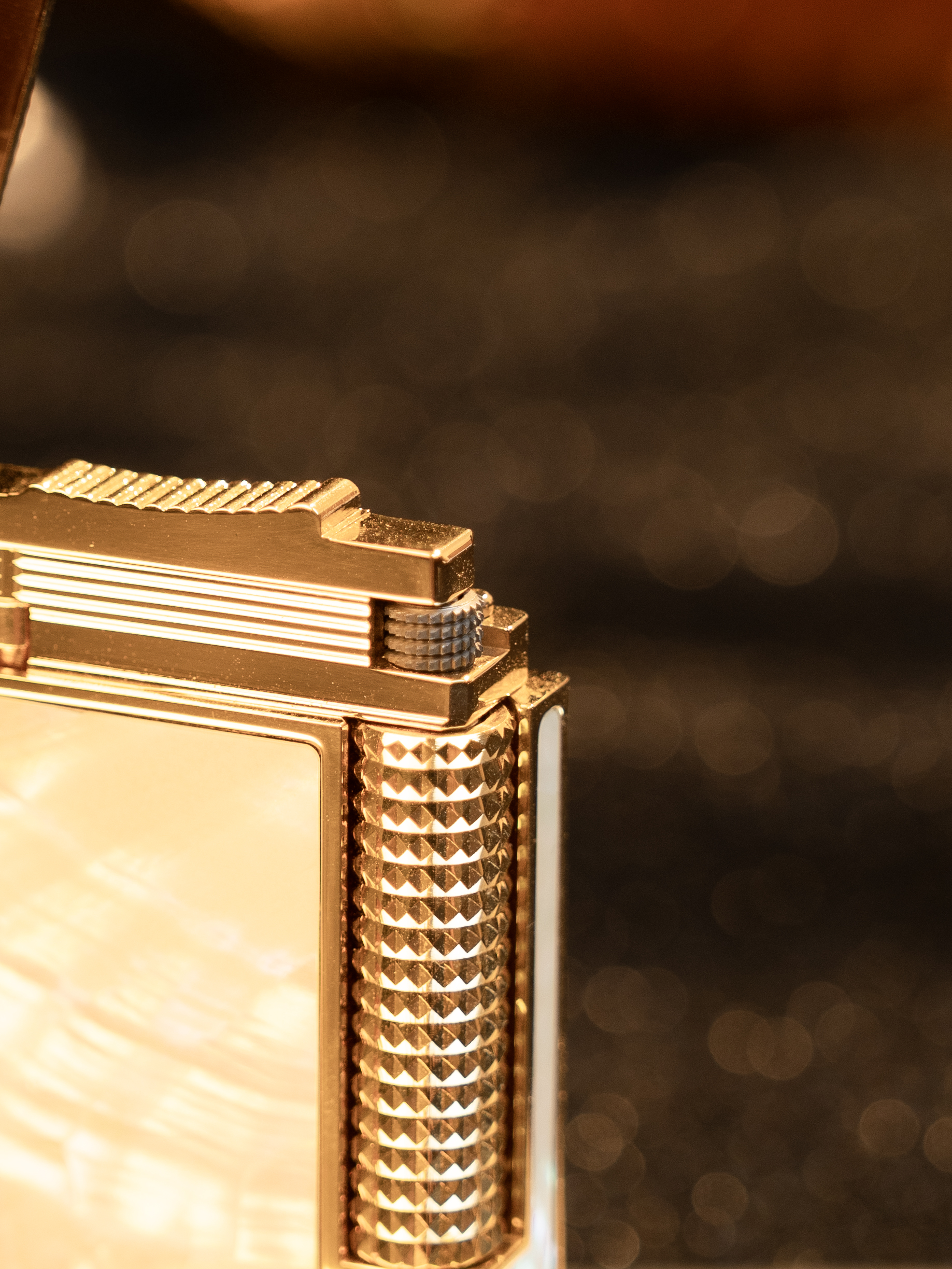 BUNCH "WHITE MOONLIGHT" | Genuine Raden Mother of Pearl Inlay | Iconic Resonant "Ping" | Solid Integrated Brass Core