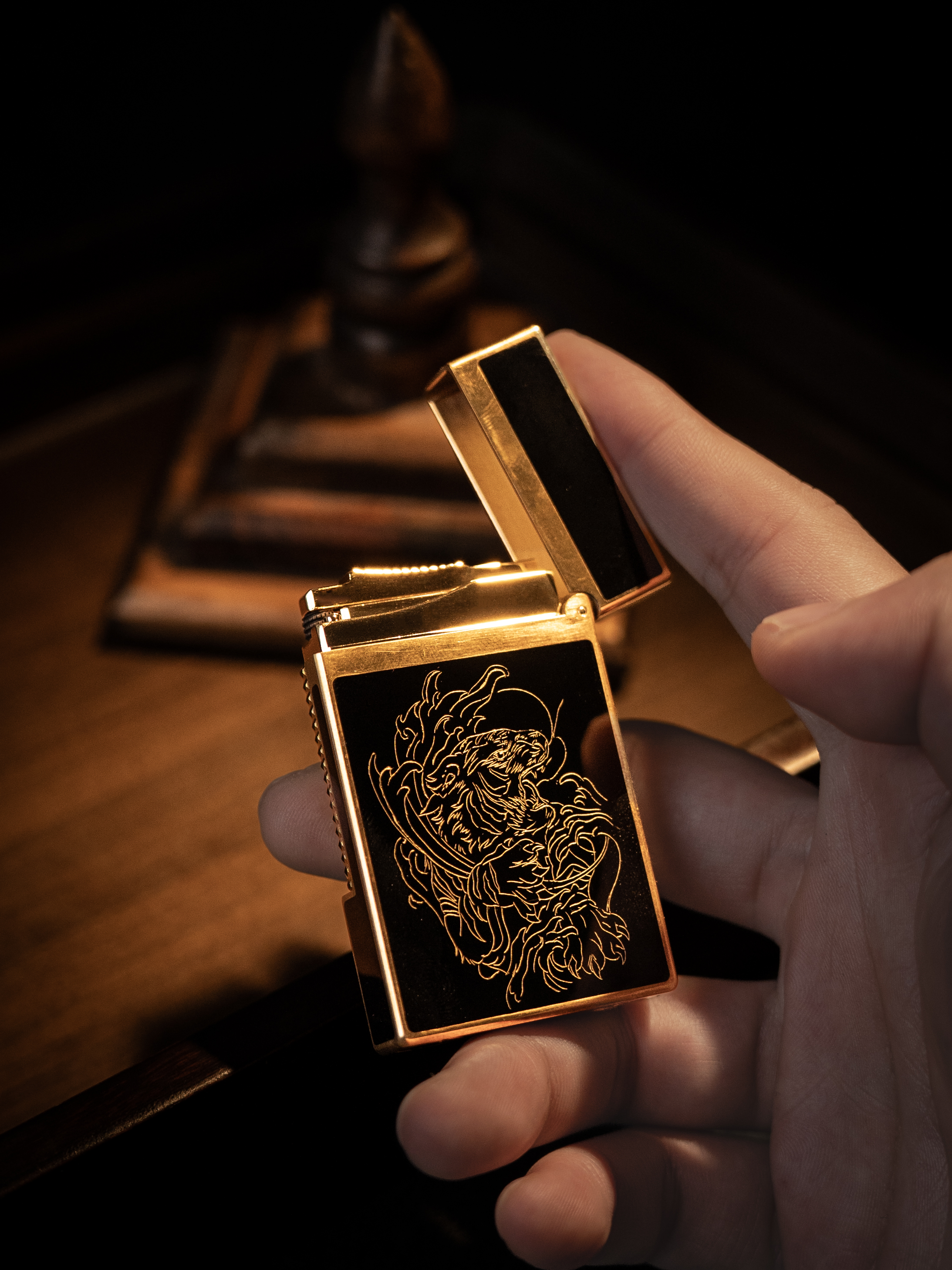 BUNCH "DRAGON & TIGER" | Collector Presentation Set | Luxury Lighter