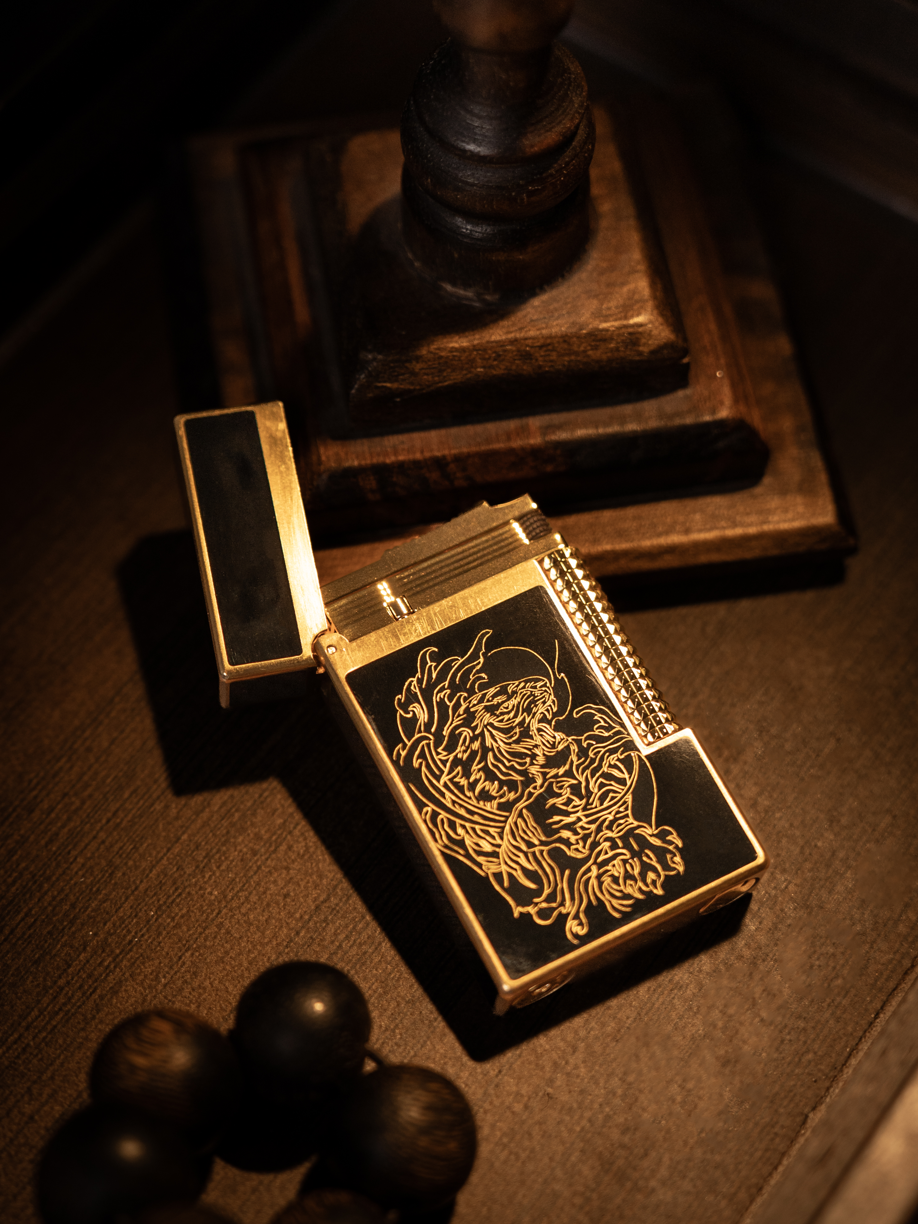 BUNCH "DRAGON & TIGER" | Collector Presentation Set | Luxury Lighter