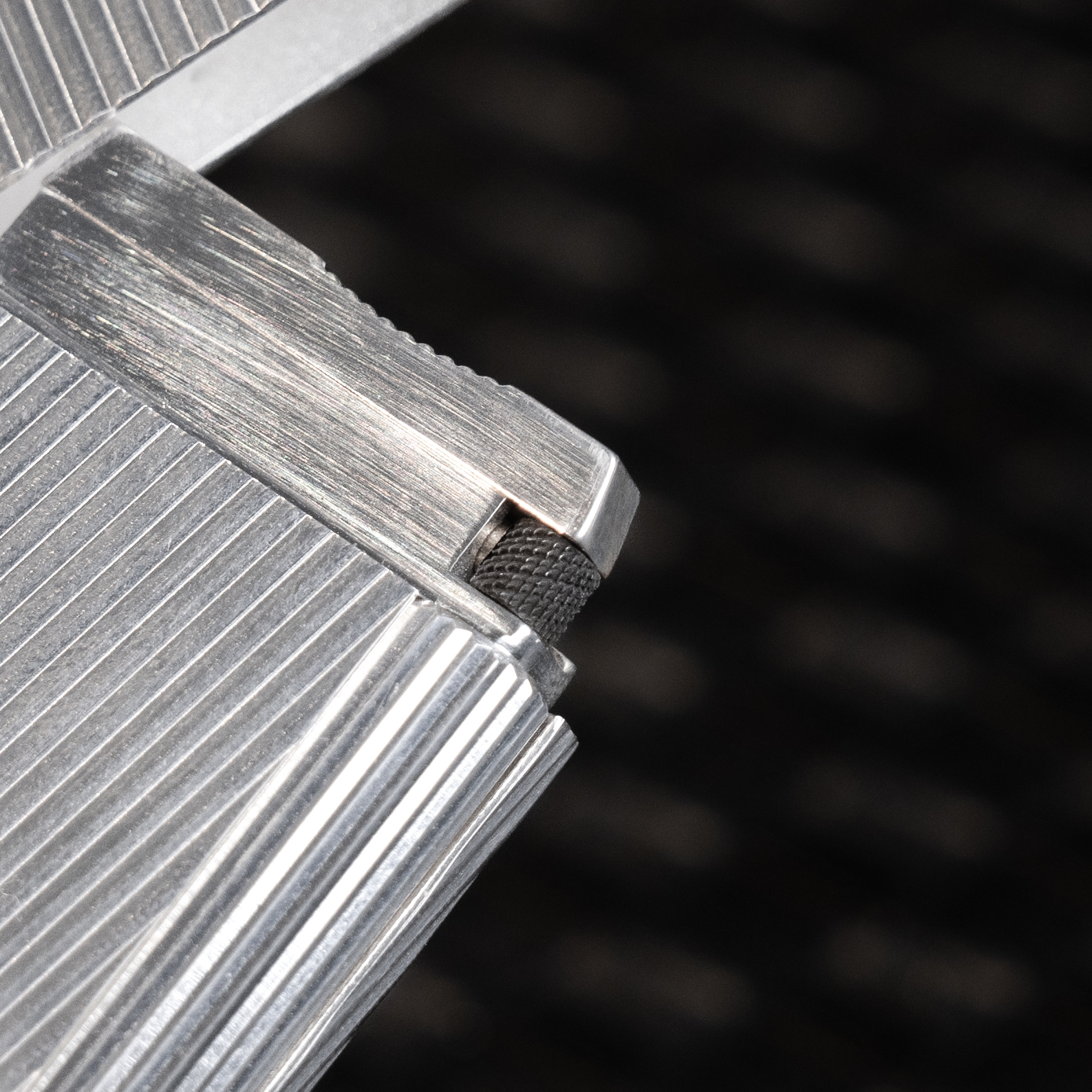 BUNCH "DEBONAIR" | Ultra-Slim 8.6mm Profile | S925 Sterling Silver Plated | Iconic Resonant "Ping" | Solid Brass Core