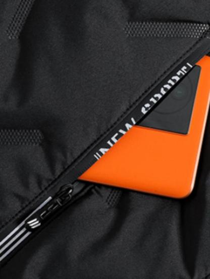 Autumn and winter men’s everyday casual fashion style, versatile, new design, solid color, simple design, hooded jacket with fleece lining and thick insulation for warmth.