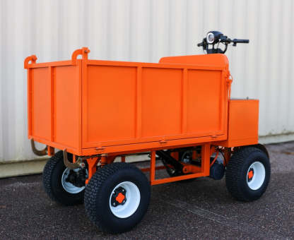 Four-wheel disc brake electric flatbed cargo transport trolley