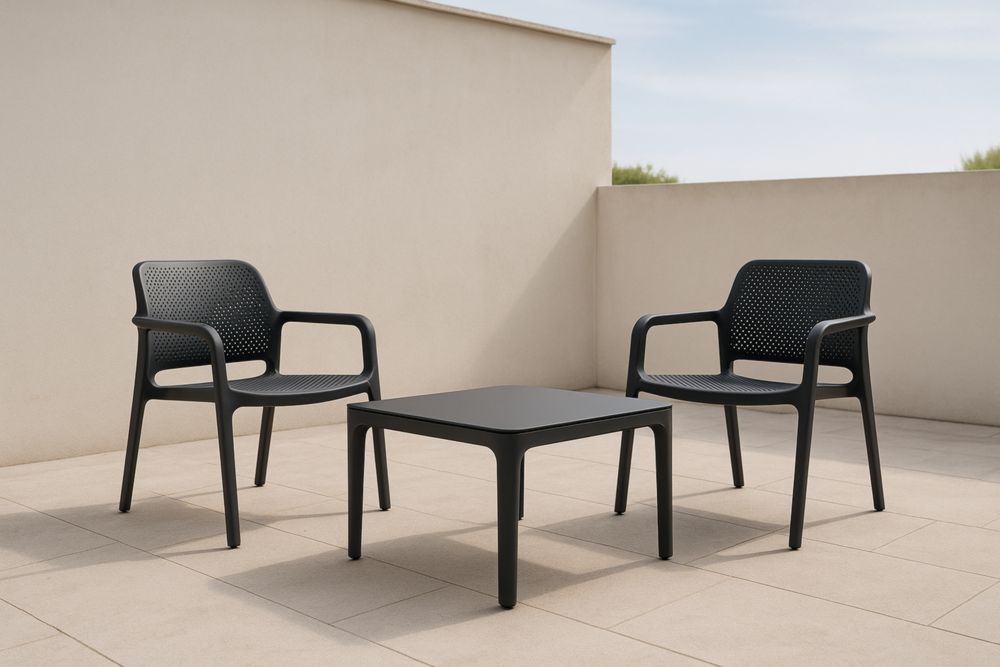 Set di 2 sedie e tavolo in polipropilene nero per esterni